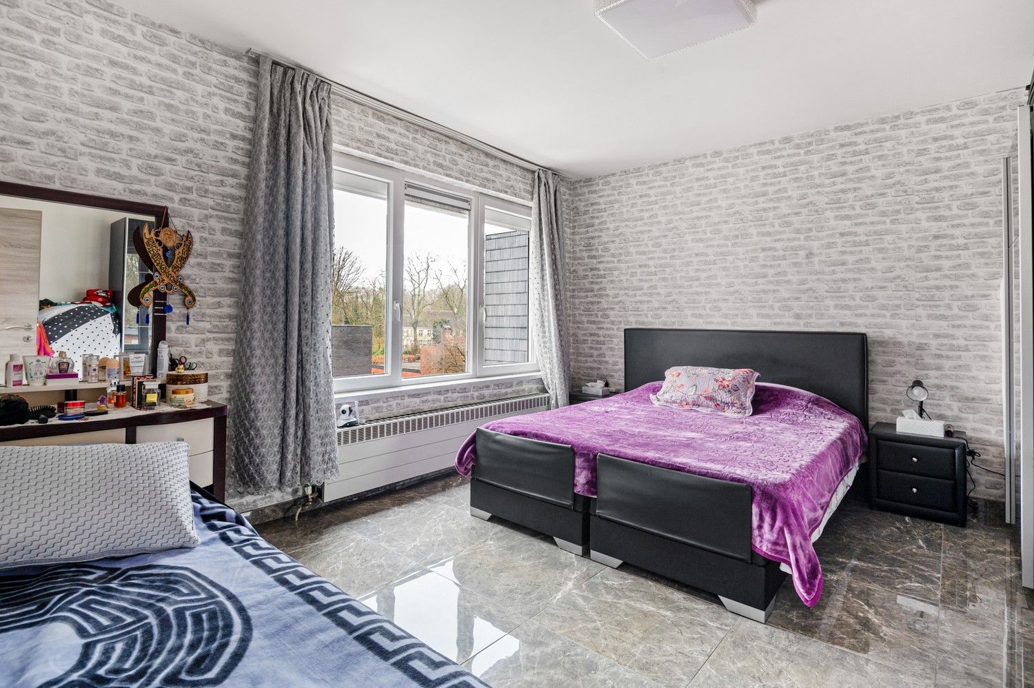 Ruime woning met studio, terras en tuin te koop in Wommelgem! foto 14