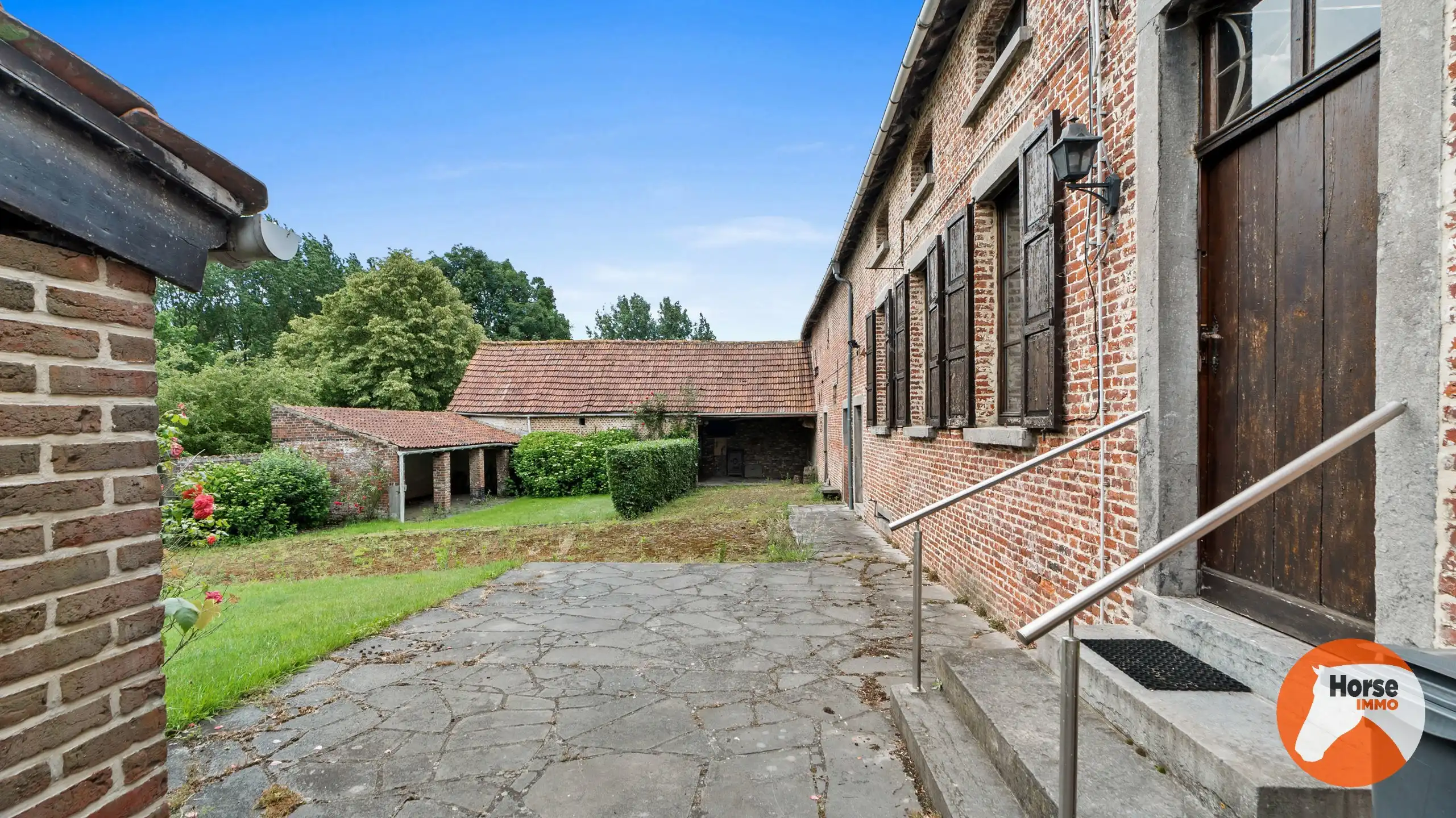 VOLLEZELE - Uniek gelegen karakterhoeve op ca. 2,4ha foto 14