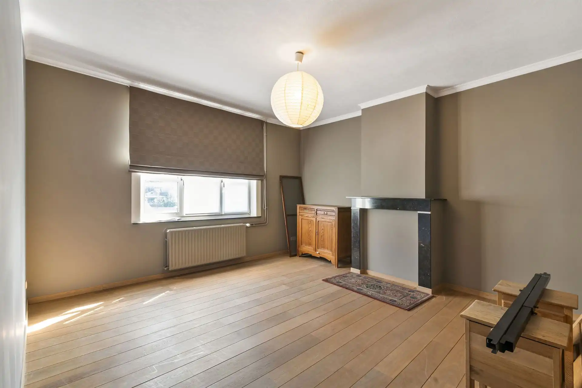Handelspand met woonst op commerciële toplocatie foto 29
