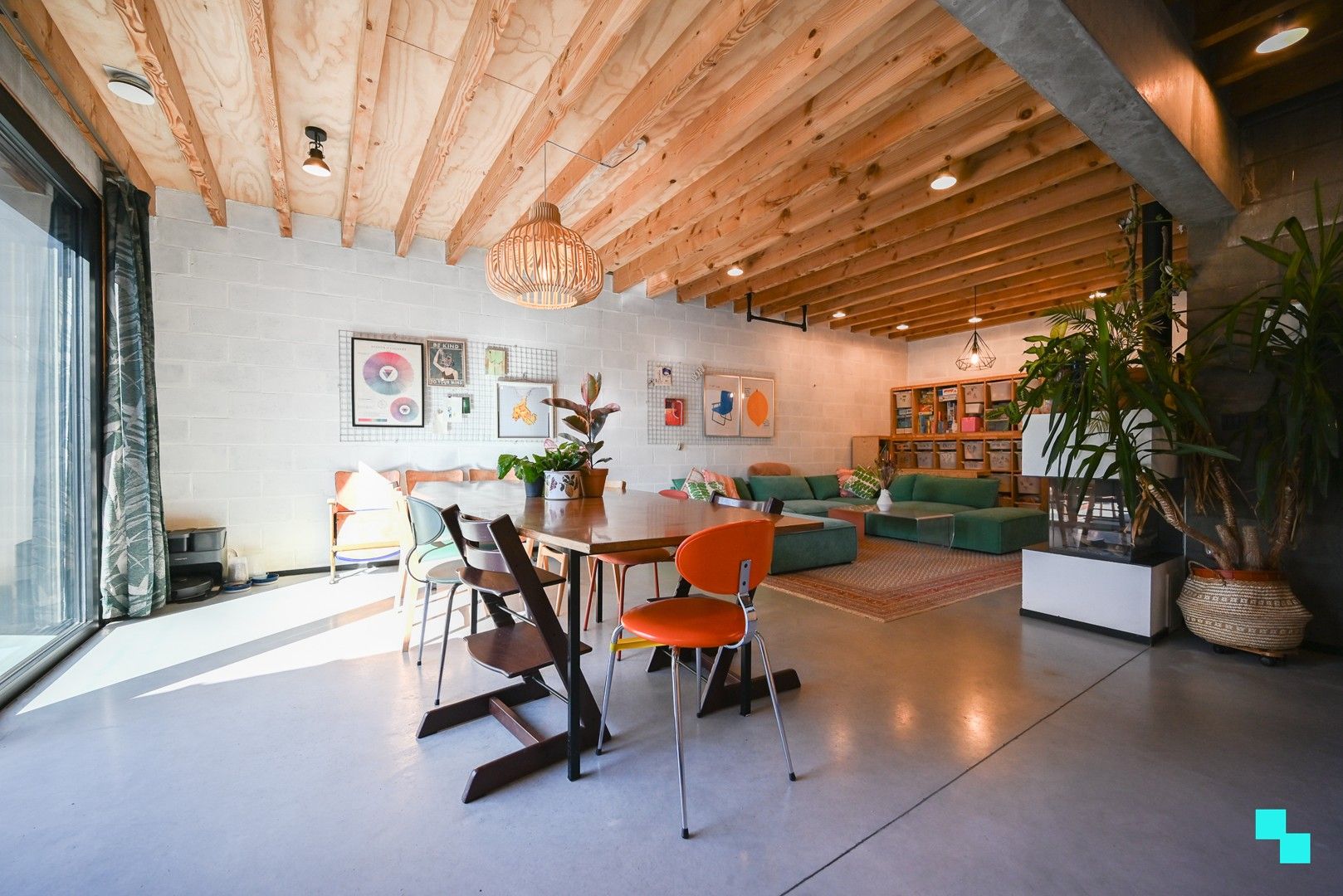 Energiezuinige woning met fantastische tuin op grens Izegem / Rumbeke foto 9