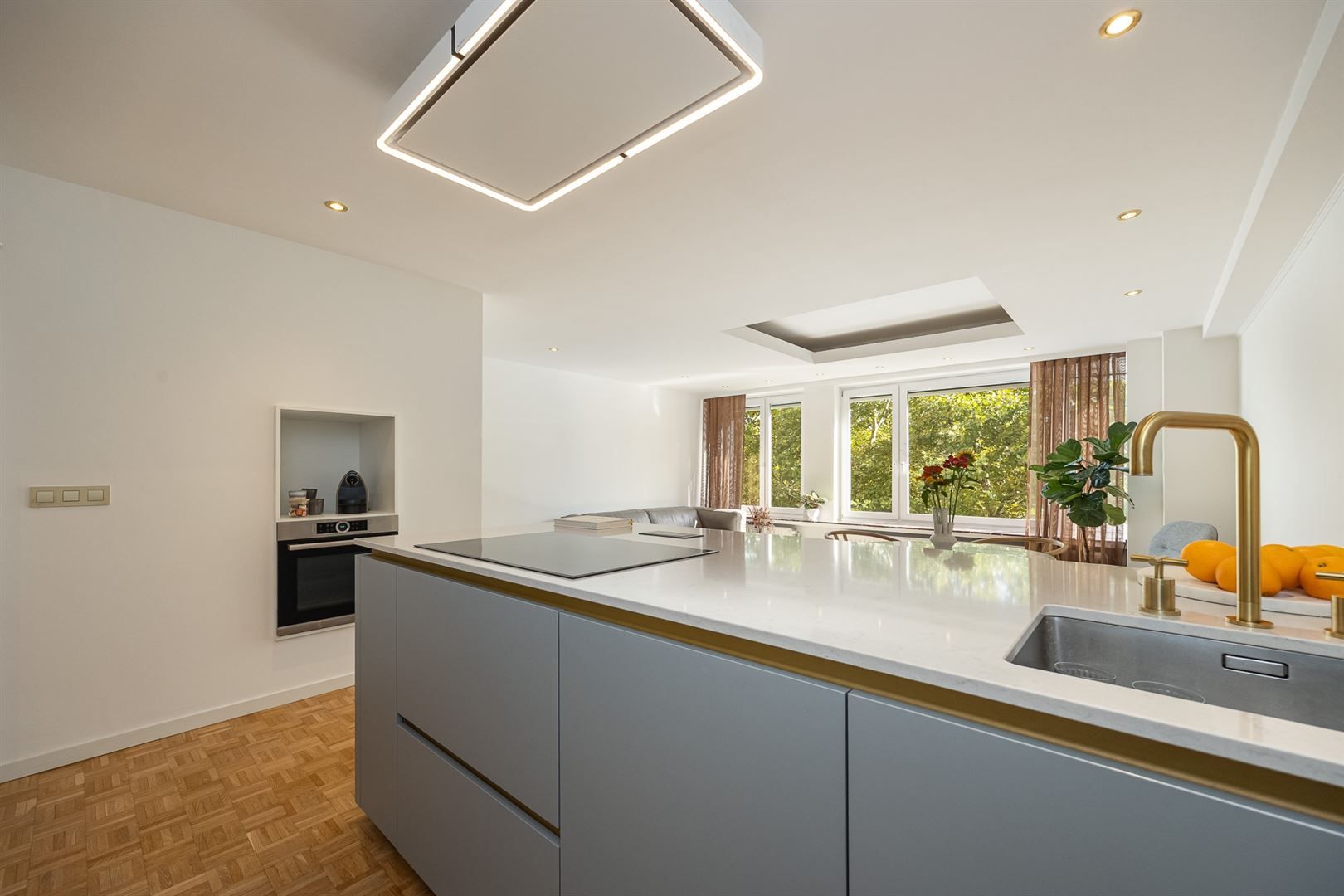 Licht 2 slaapkamer appartement aan het Zuid foto 9