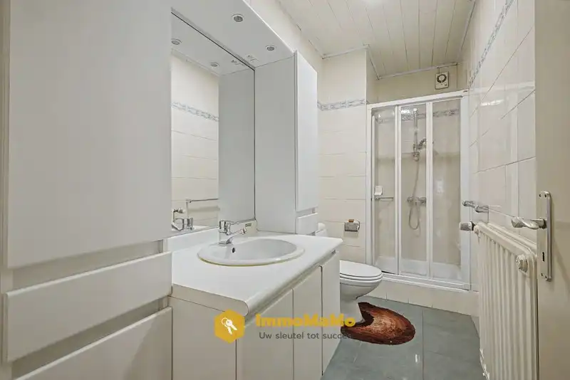 Te renoveren bungalow met 3 slaapkamers te koop in Oostakker foto 17