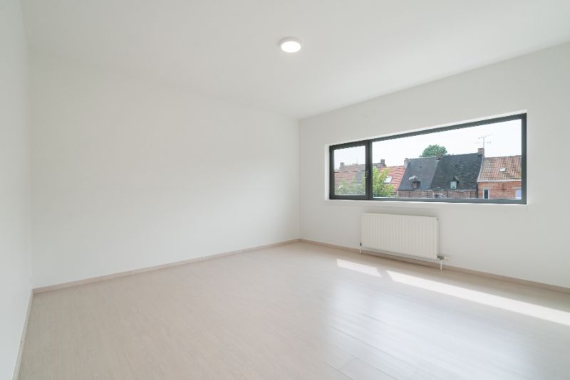 Ruim appartement - ondergrondse staanplaats inclusief!!! foto 10