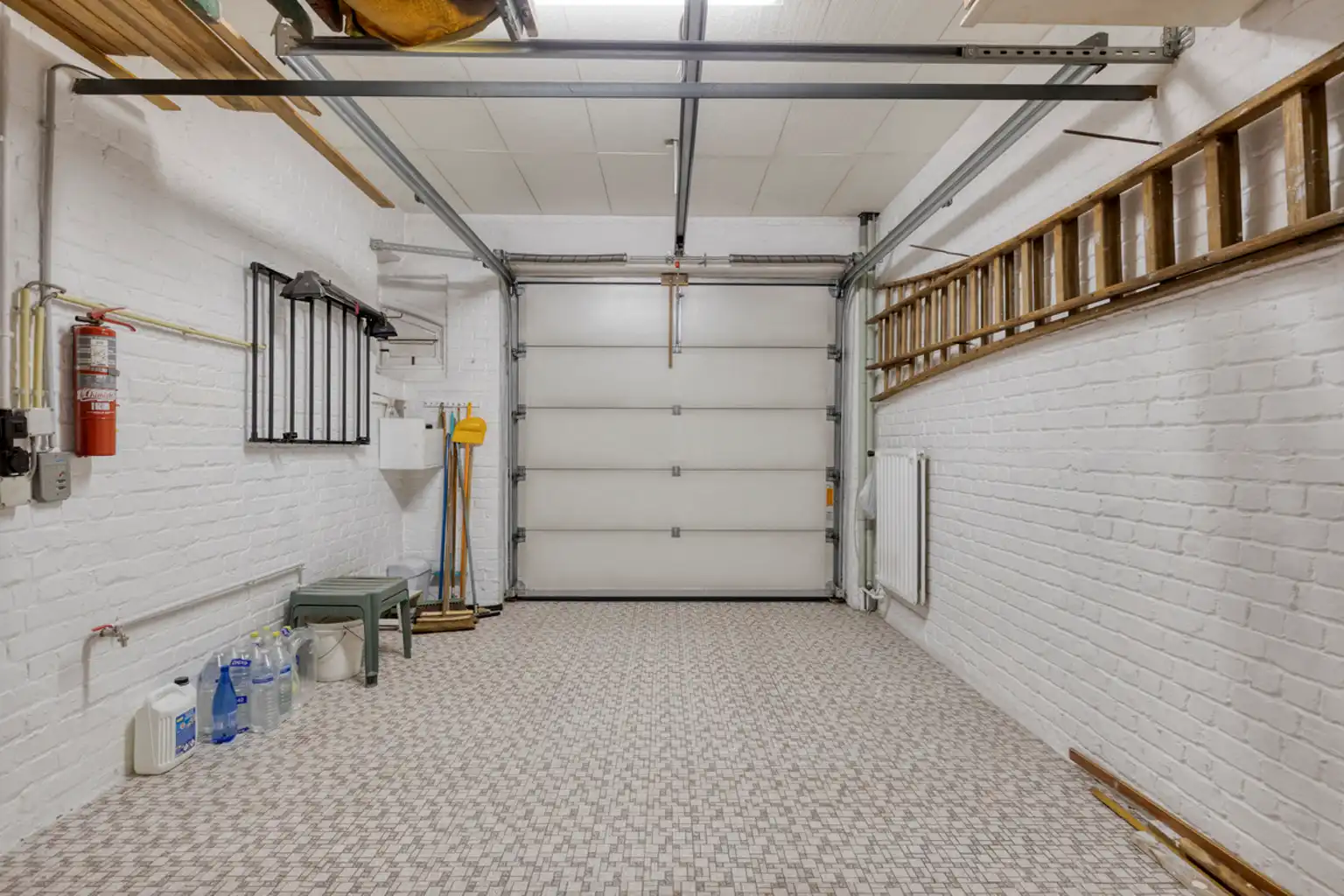 Bel-étagewoning met garage foto 22