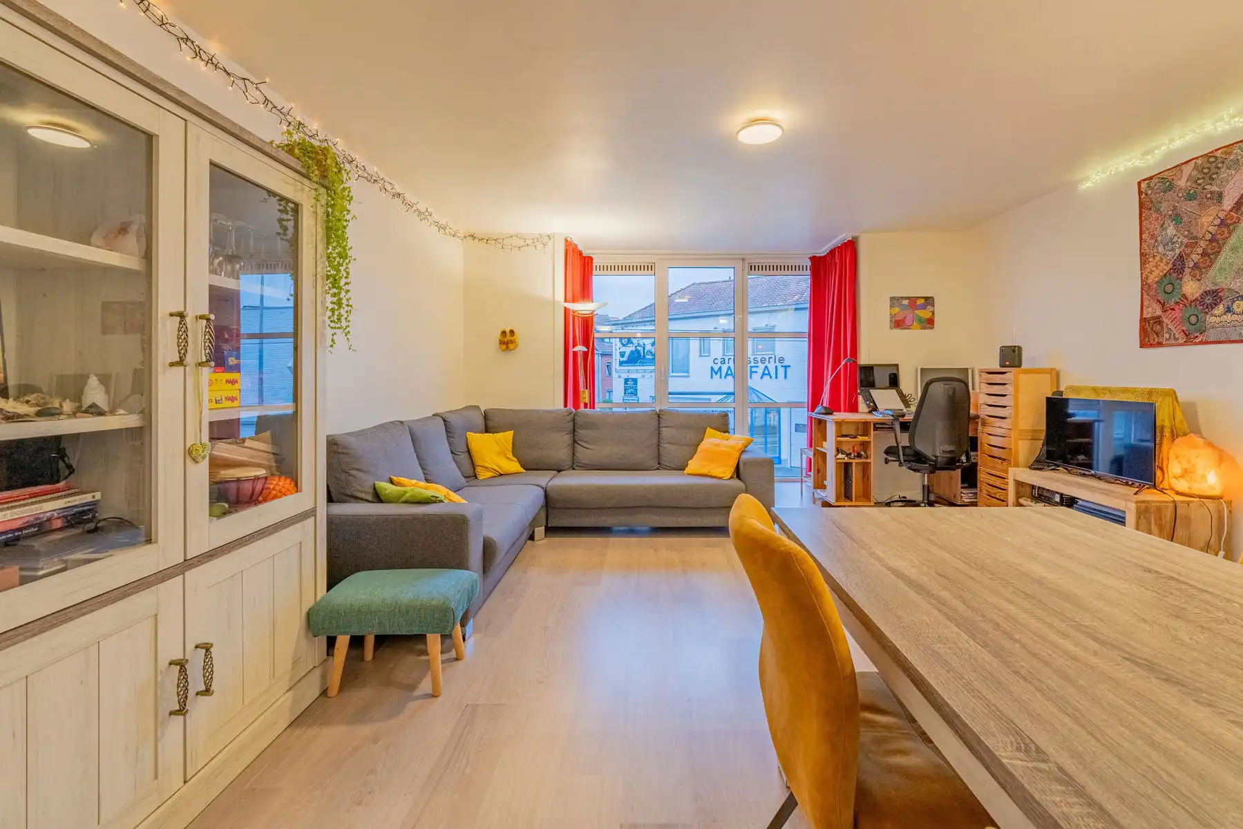 Instapklaar appartement op strategische ligging - ZWIJNAARDE foto 3