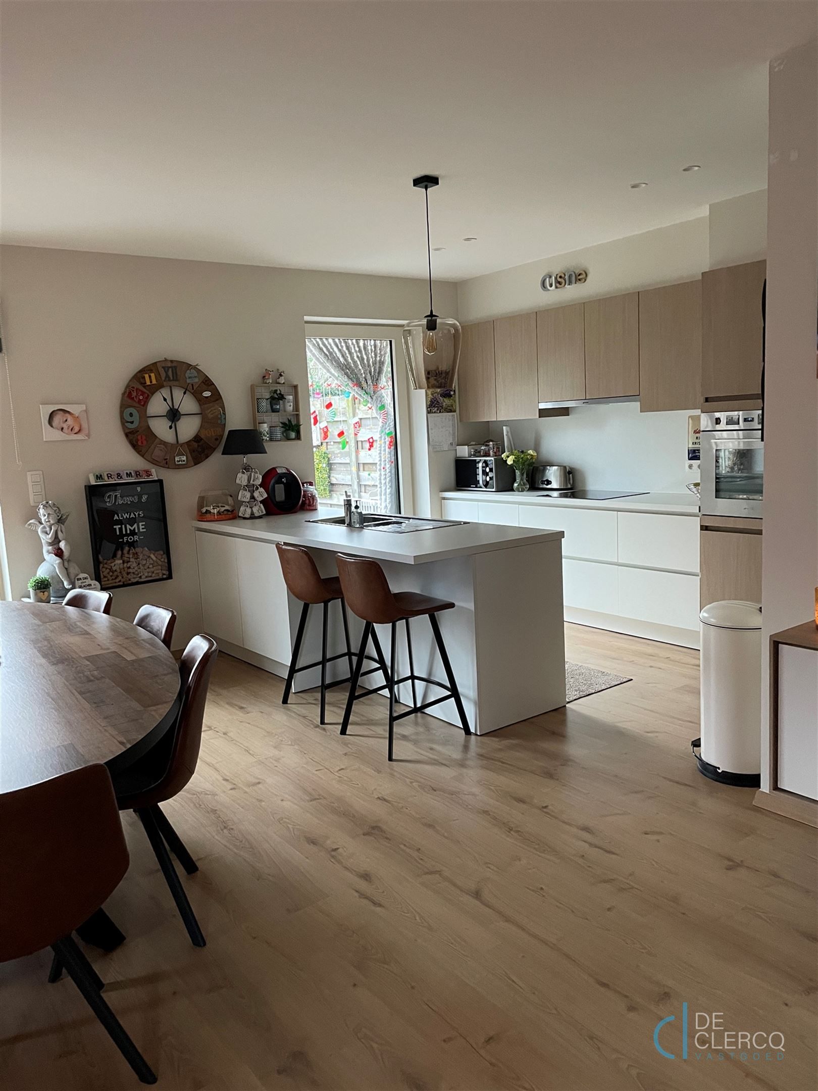Zeer ruime, halfopen pastorij woning te huur vlakbij Lochristi Dorp foto 3