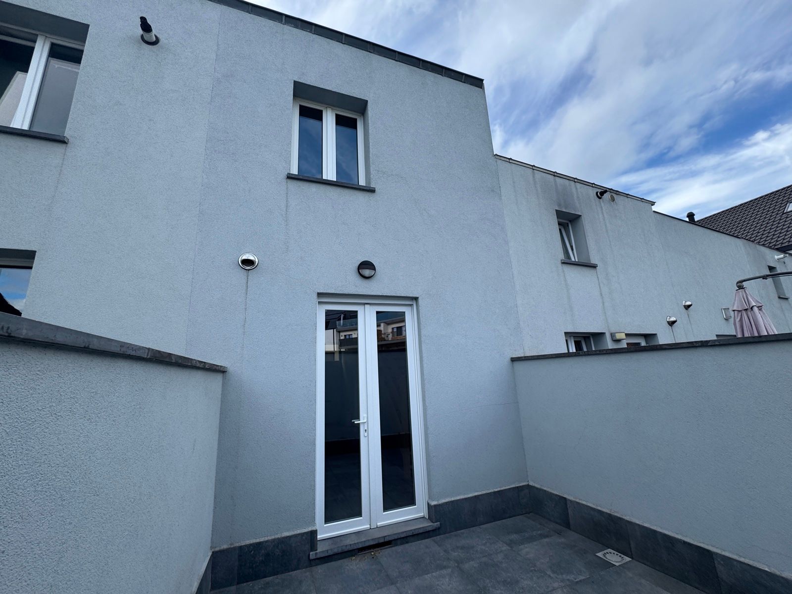 Kleine woning met 1 slaapkamer en terras foto 9