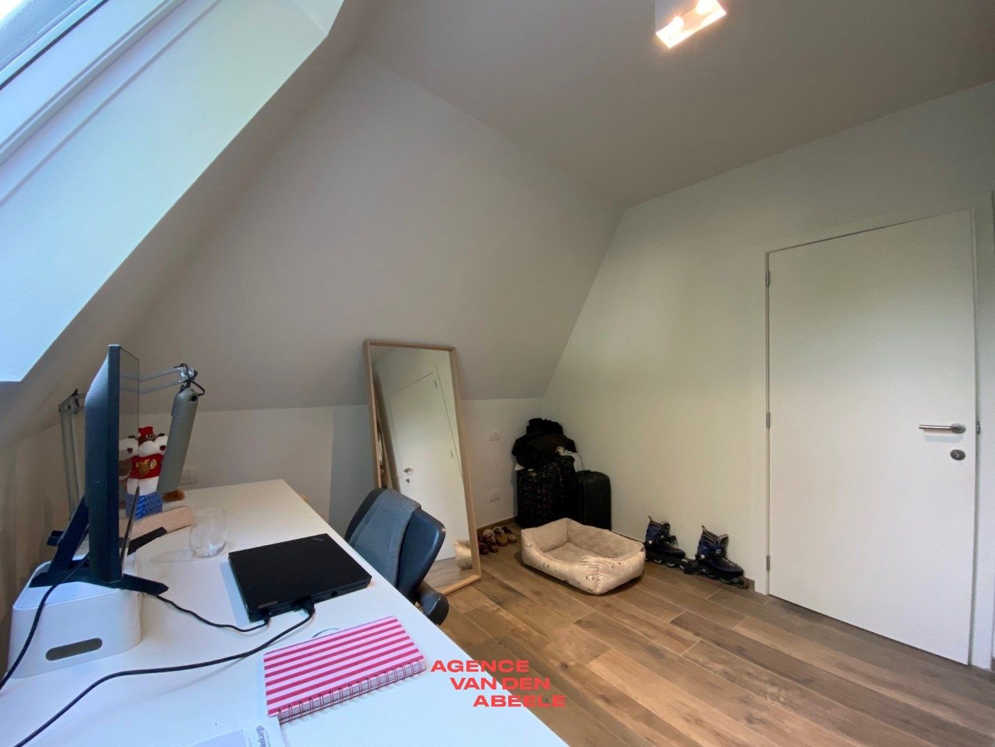 Prachtige nieuwbouwwoning op gunstige ligging foto 10