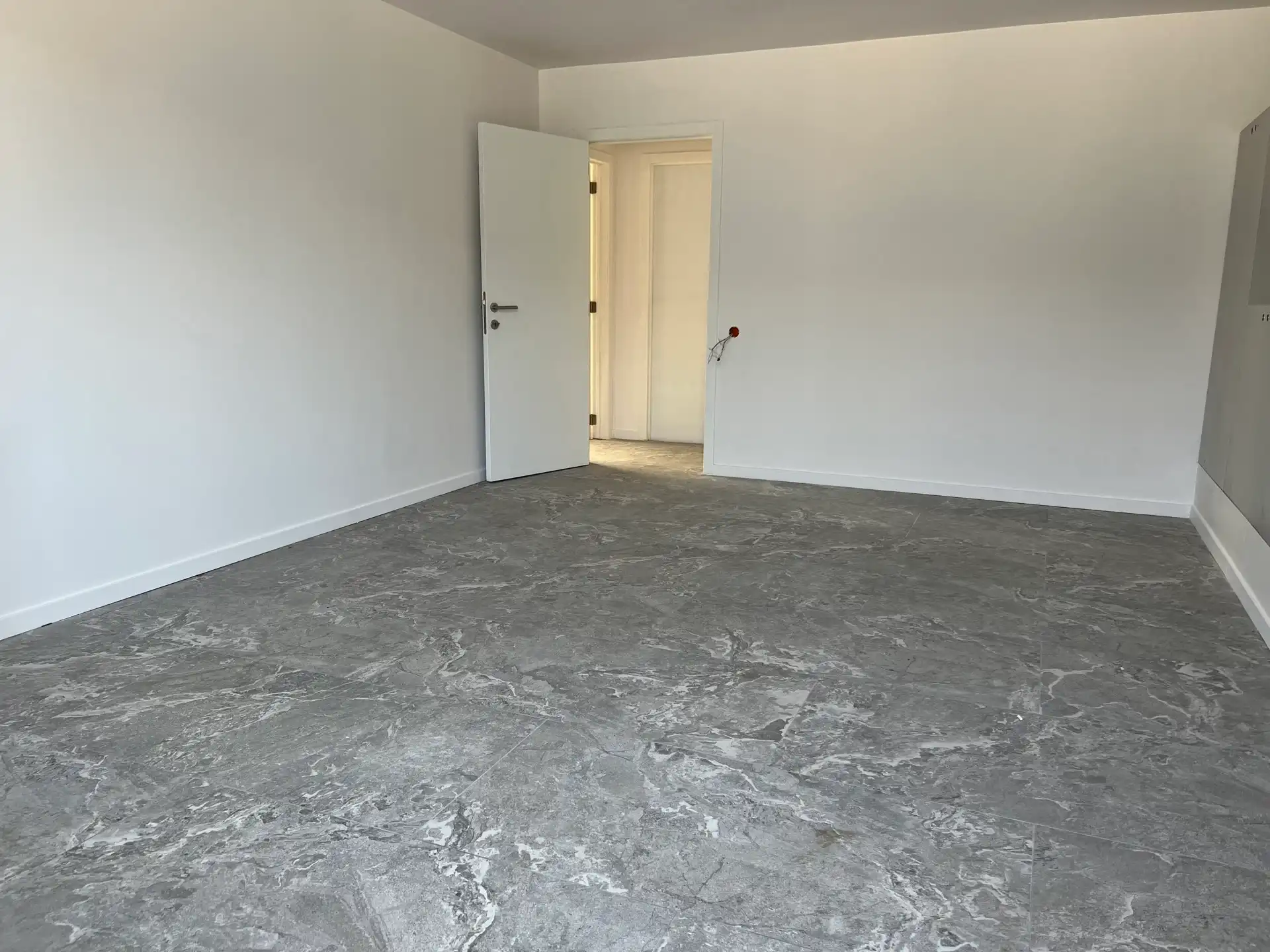 Instapklare KMO-unit te huur te Kapellen foto 8