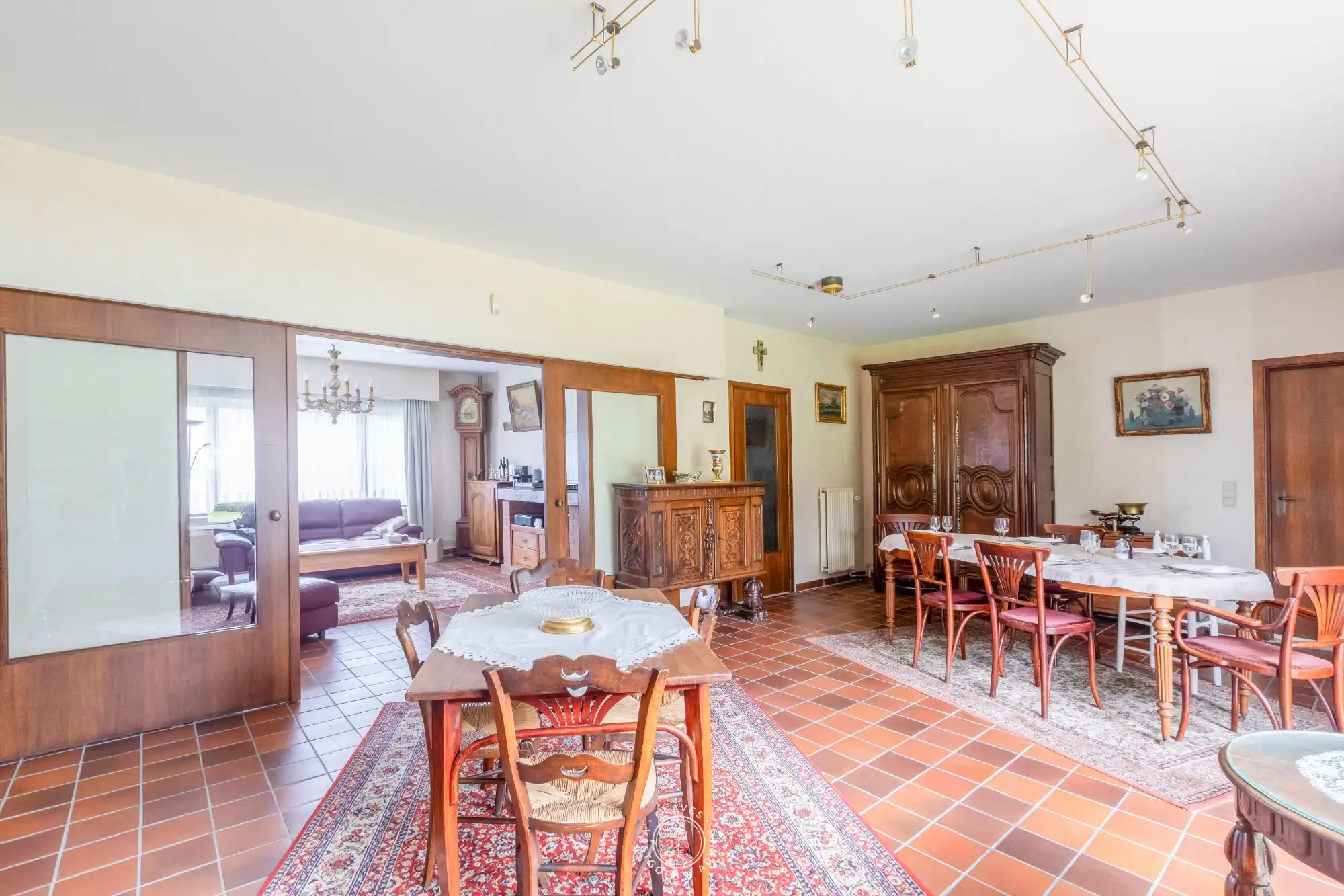 Solide gezinswoning met royale volumes foto 7