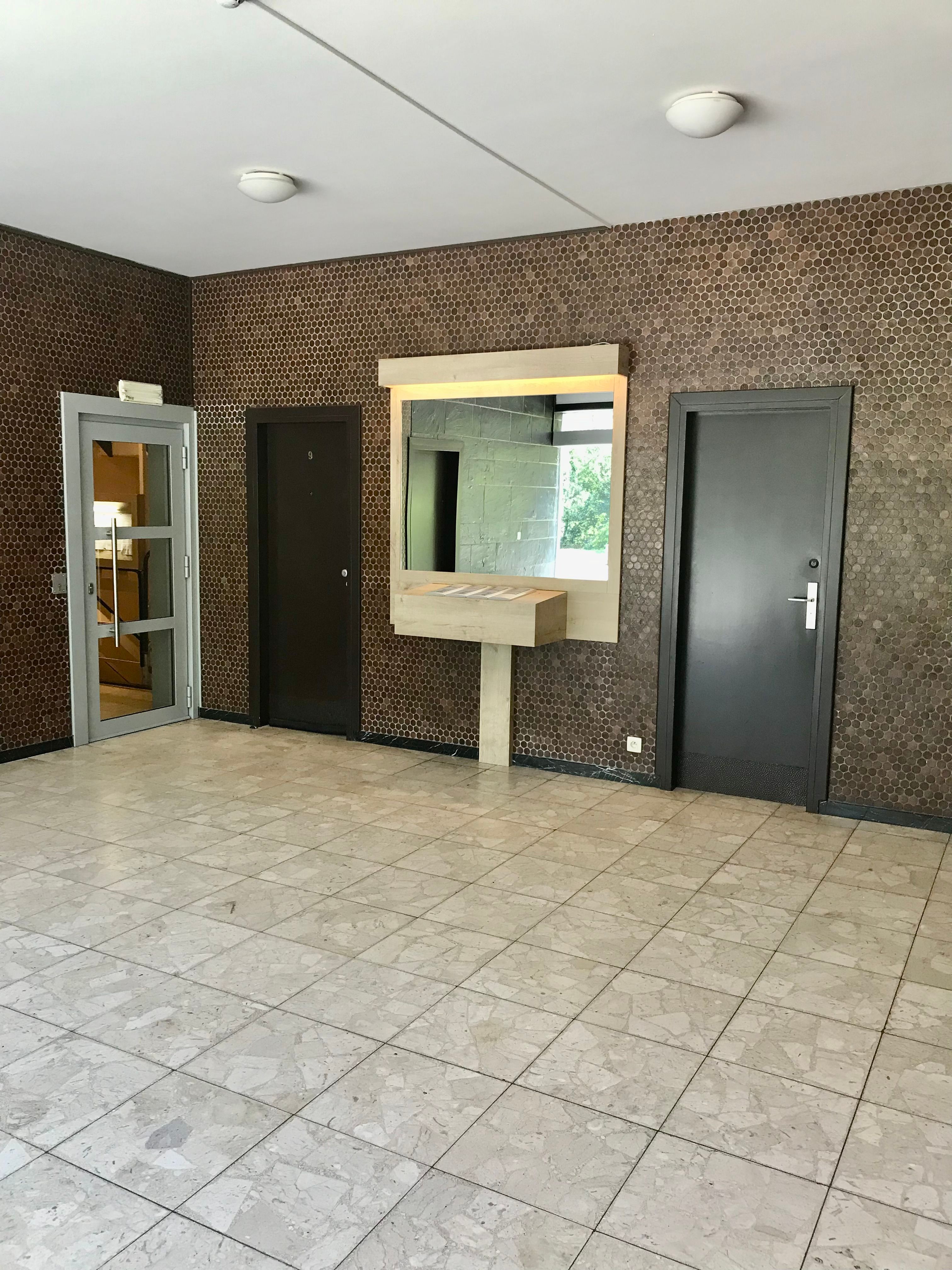 Genk, Zonneweeldelaan 21/25. Instapklaar, ruim appartement (100 m2) met 3 slaapkamers, ruim terras en kelderberging. foto 19