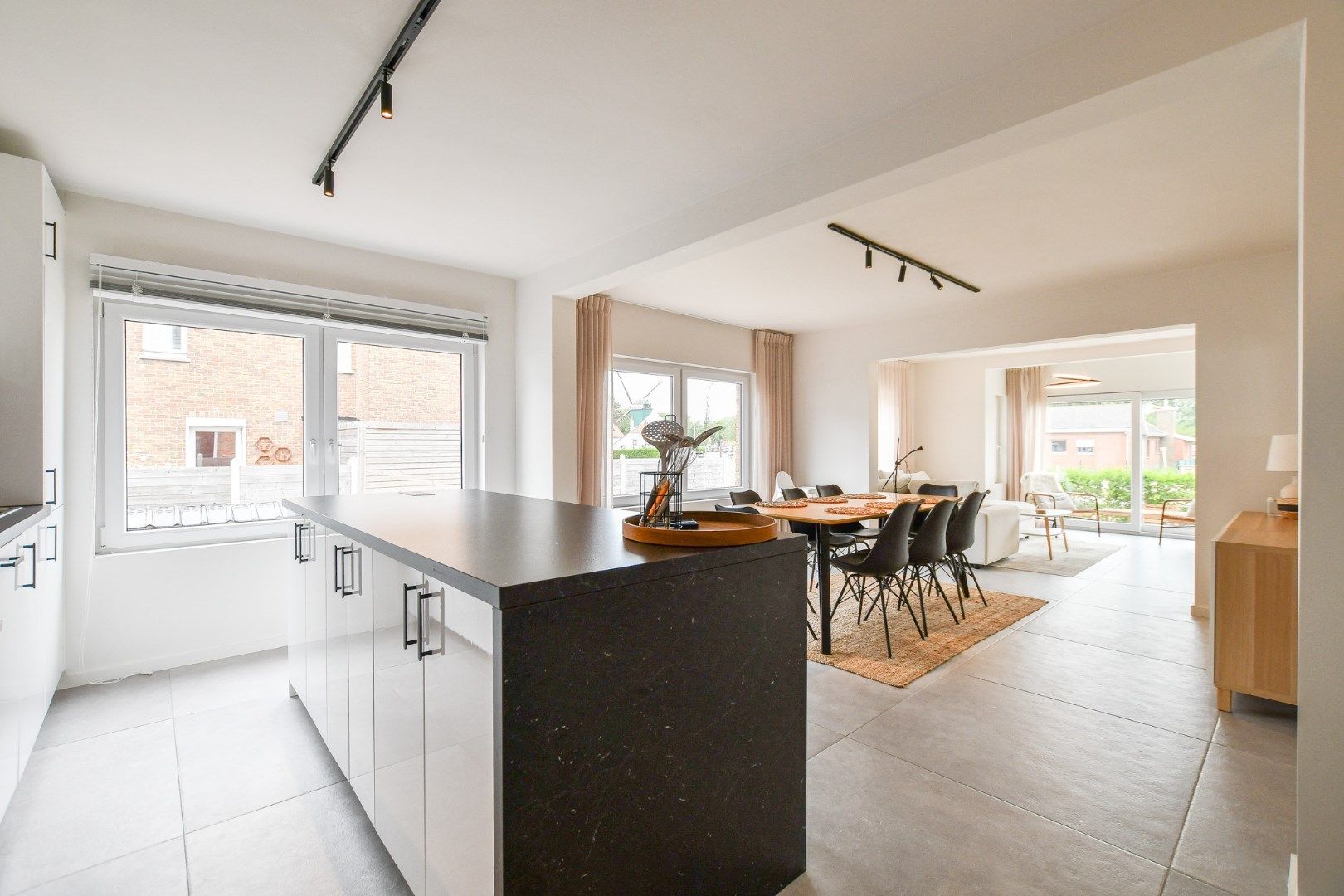 Stijlvol wonen aan zee – energiezuinige woning op topligging in Wenduine foto 12