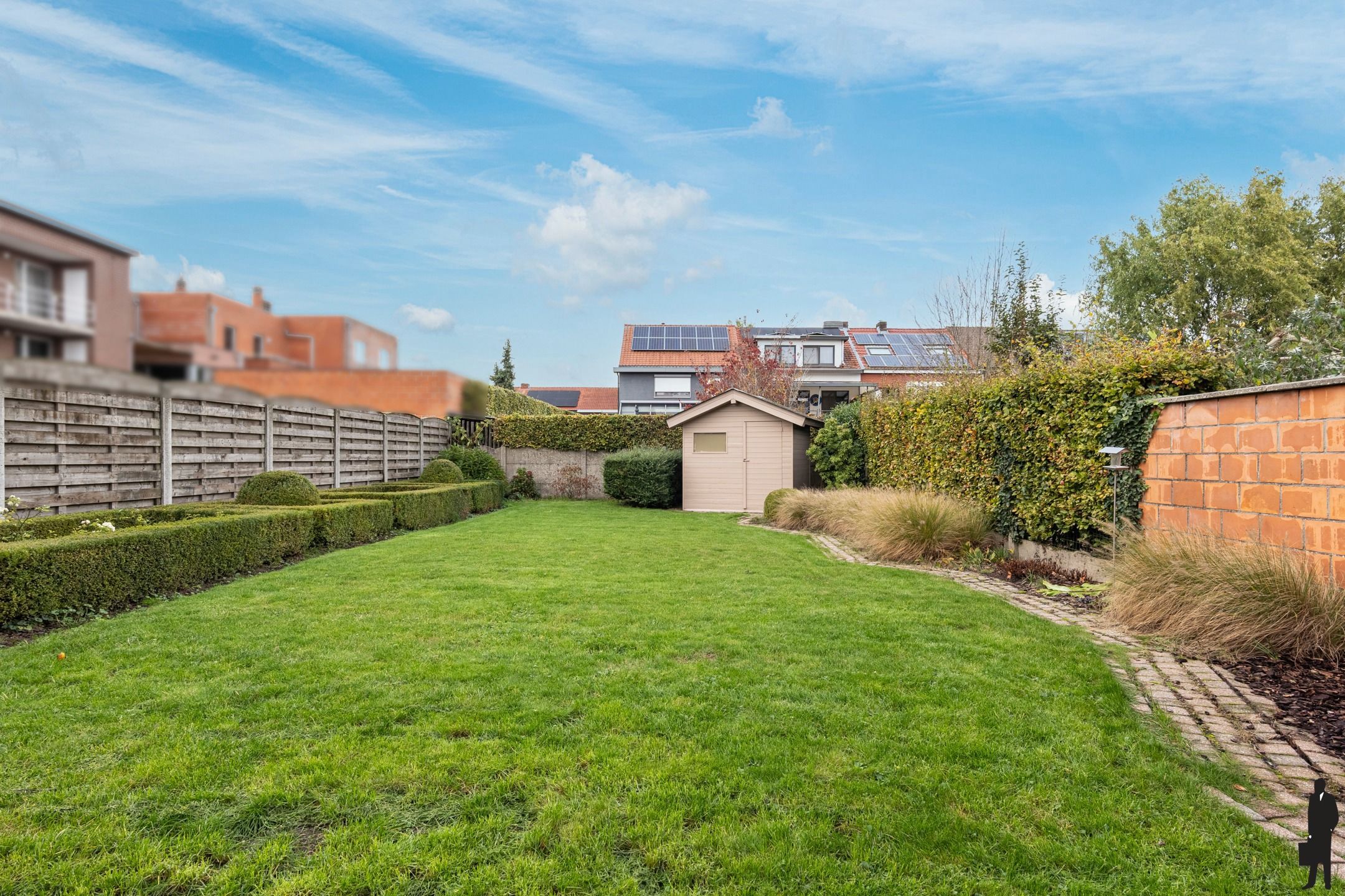 Charmante stadswoning nabij jachthaven met 3 slks en garage foto 16