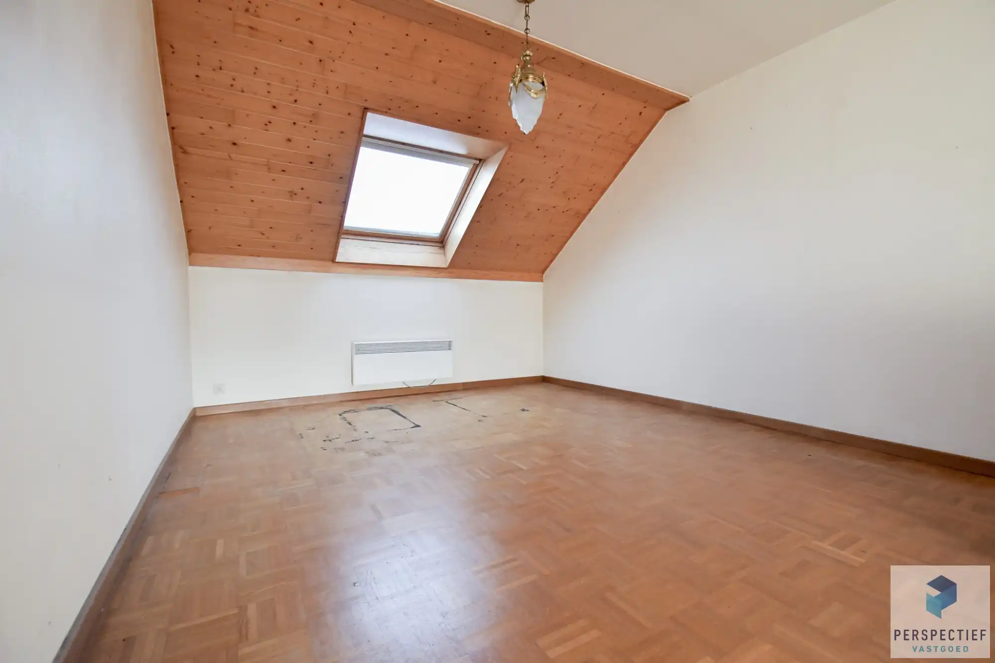 Centraal gelegen ruime woning met 3 slaapkamers - garage en grote tuin foto 15