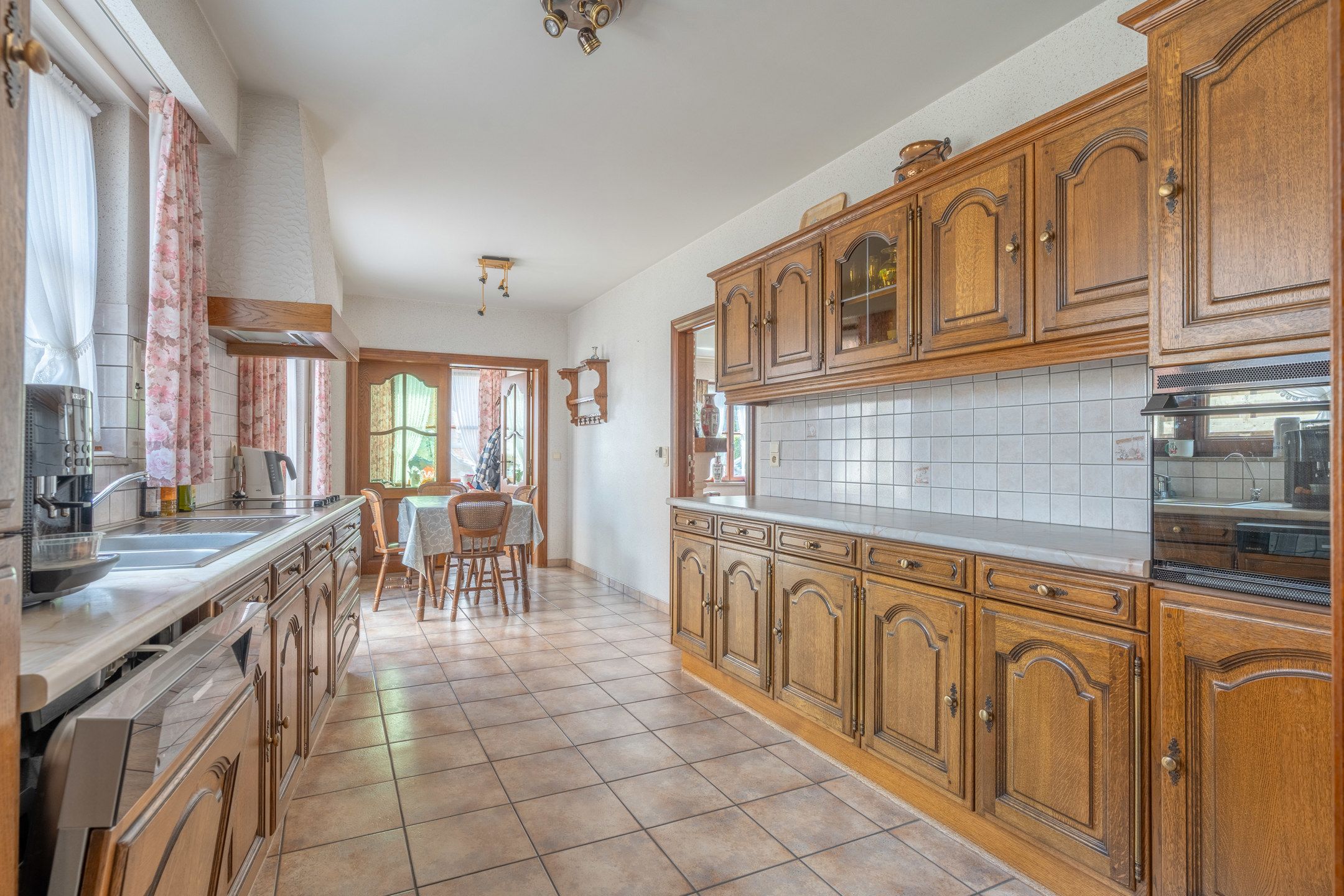 Ruime gezinswoning met 3 slaapkamers nabij centrum Beerse foto 9