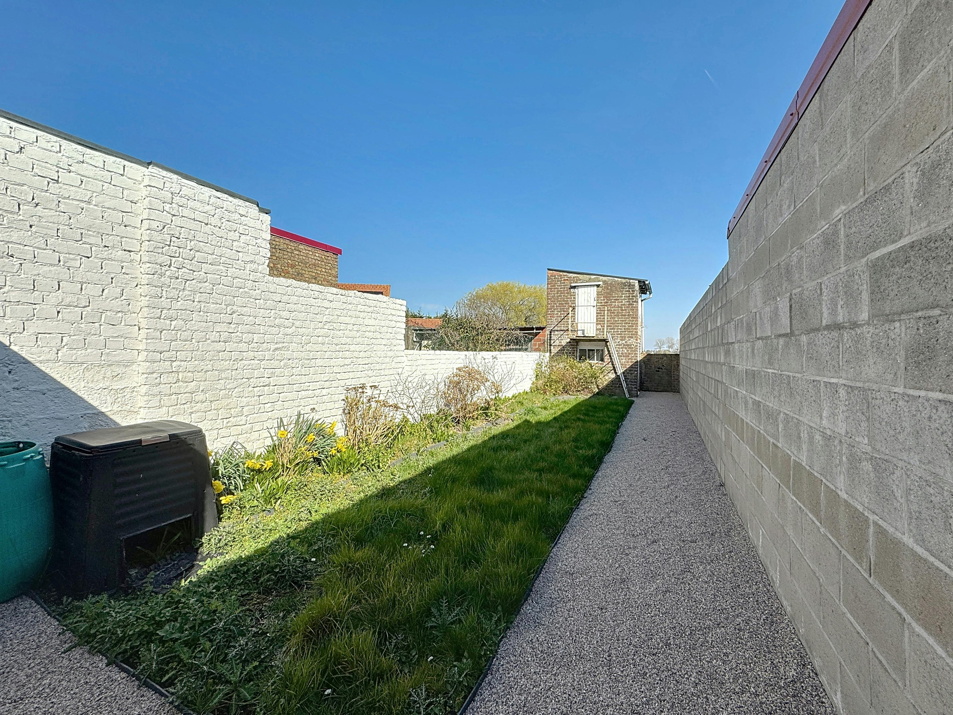 Hoofdfoto van de publicatie: Huis met 2 slaapkamers en zonnige tuin te koop in Westkapelle