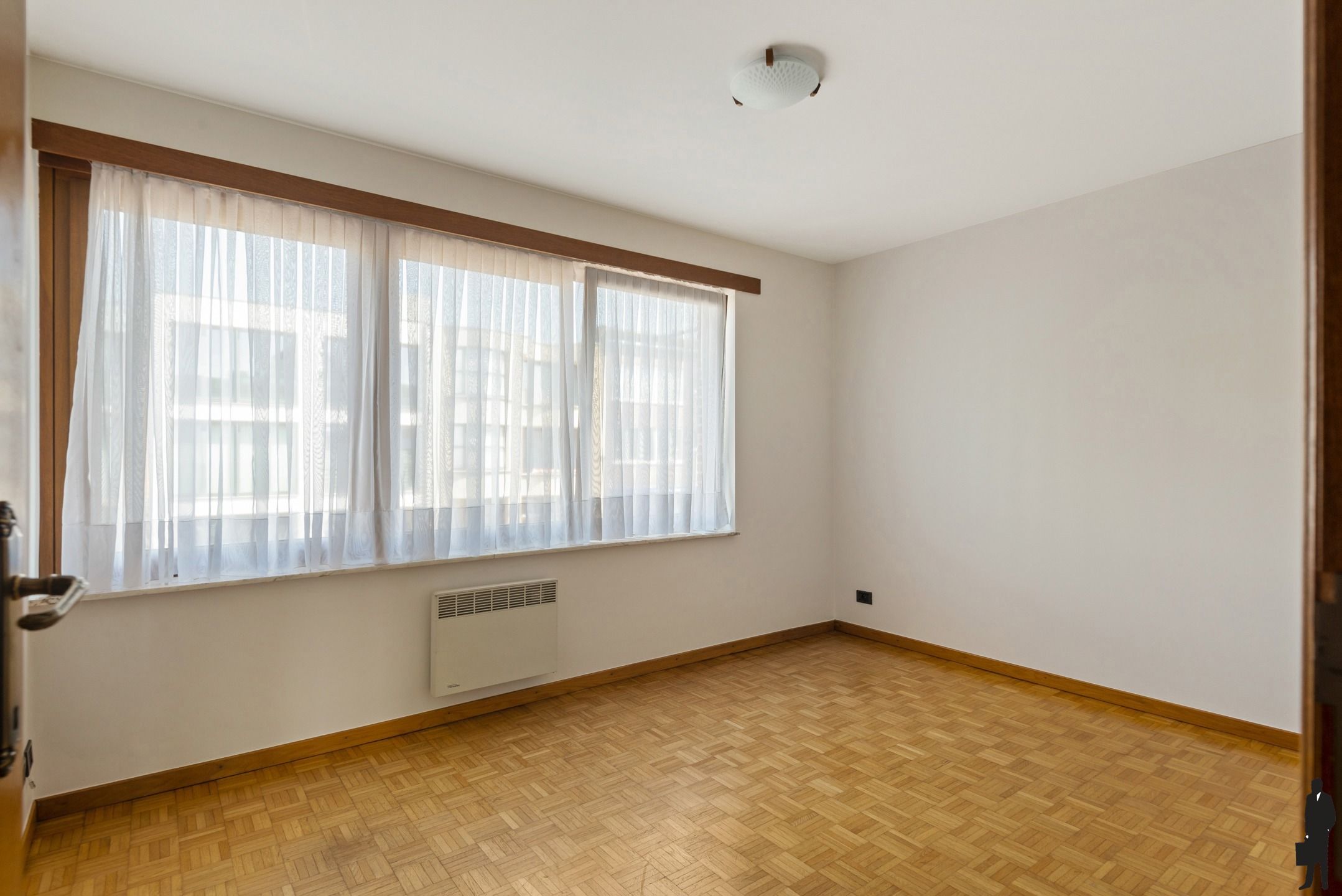 Ruim appartement met 2 slpks, kelderberging en zuid terras foto 12