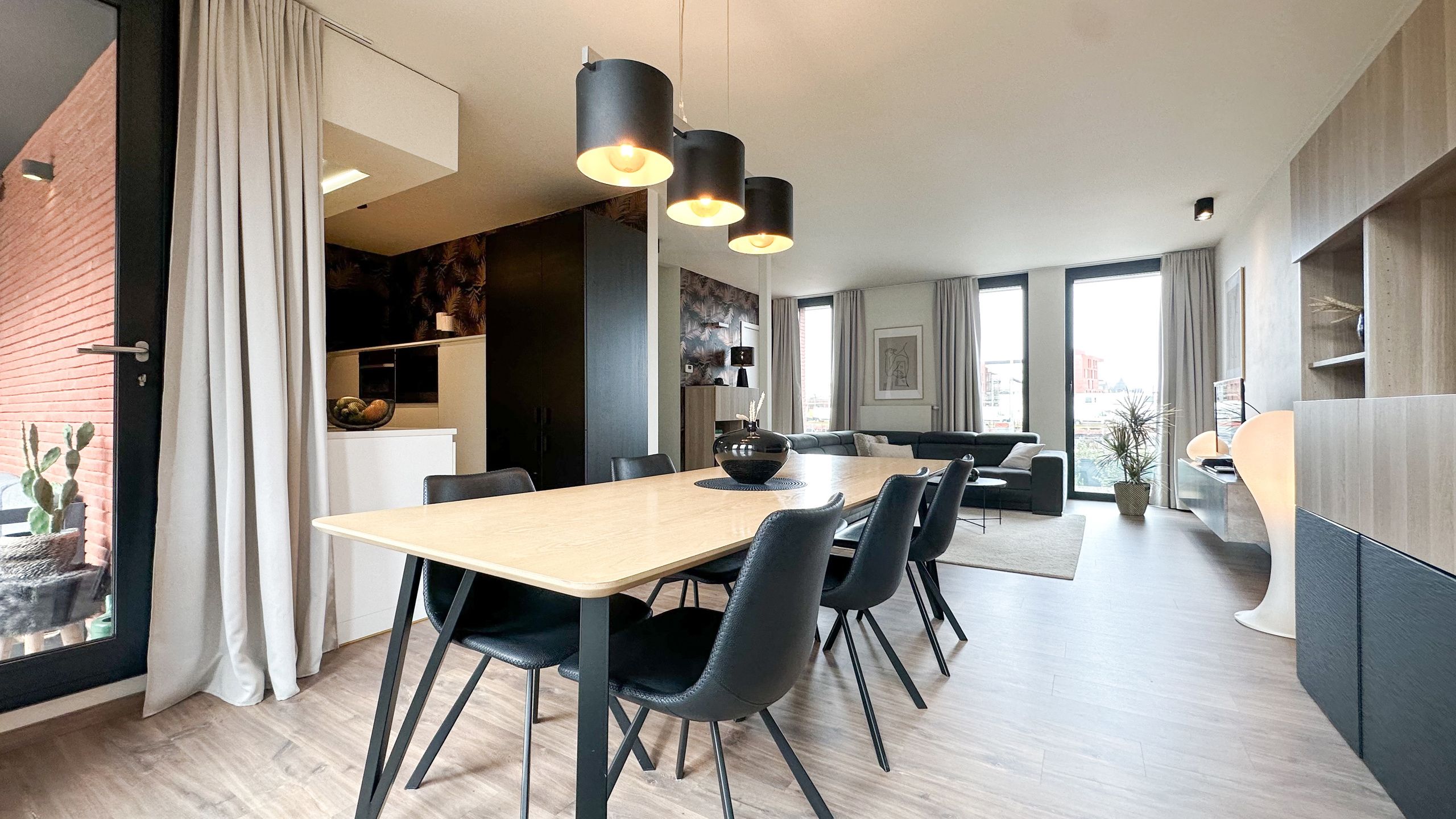 Instapklare woning met 4 slpk op toplocatie in Hasselt! foto 6