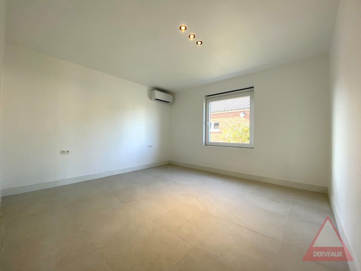 Rumbeke – Instapklare energiezuinige villa foto 12