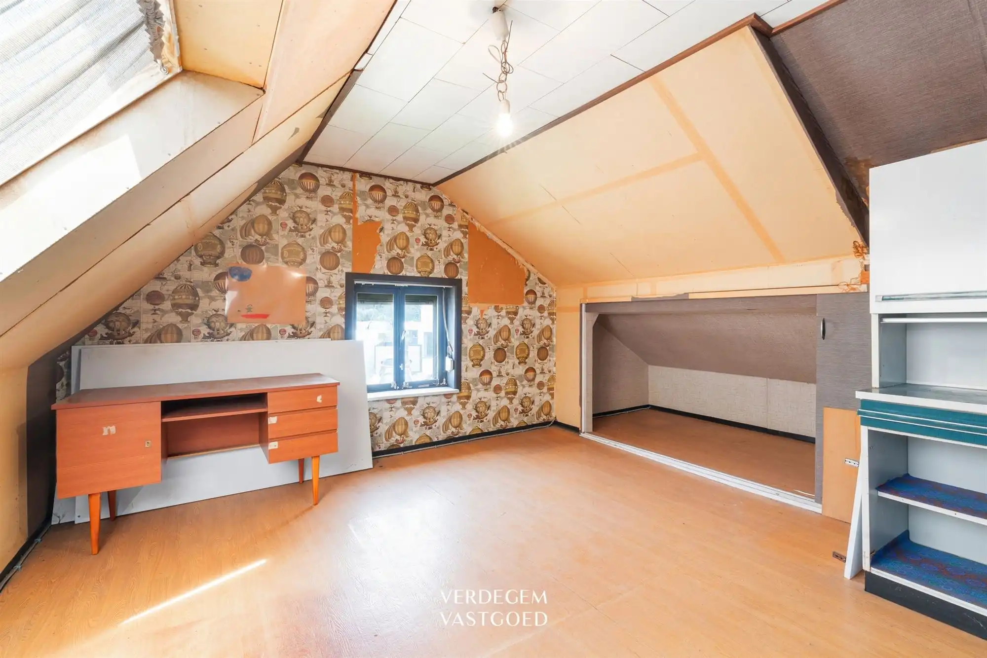Halfopen woning op een terrein van 787m², te renoveren foto 16