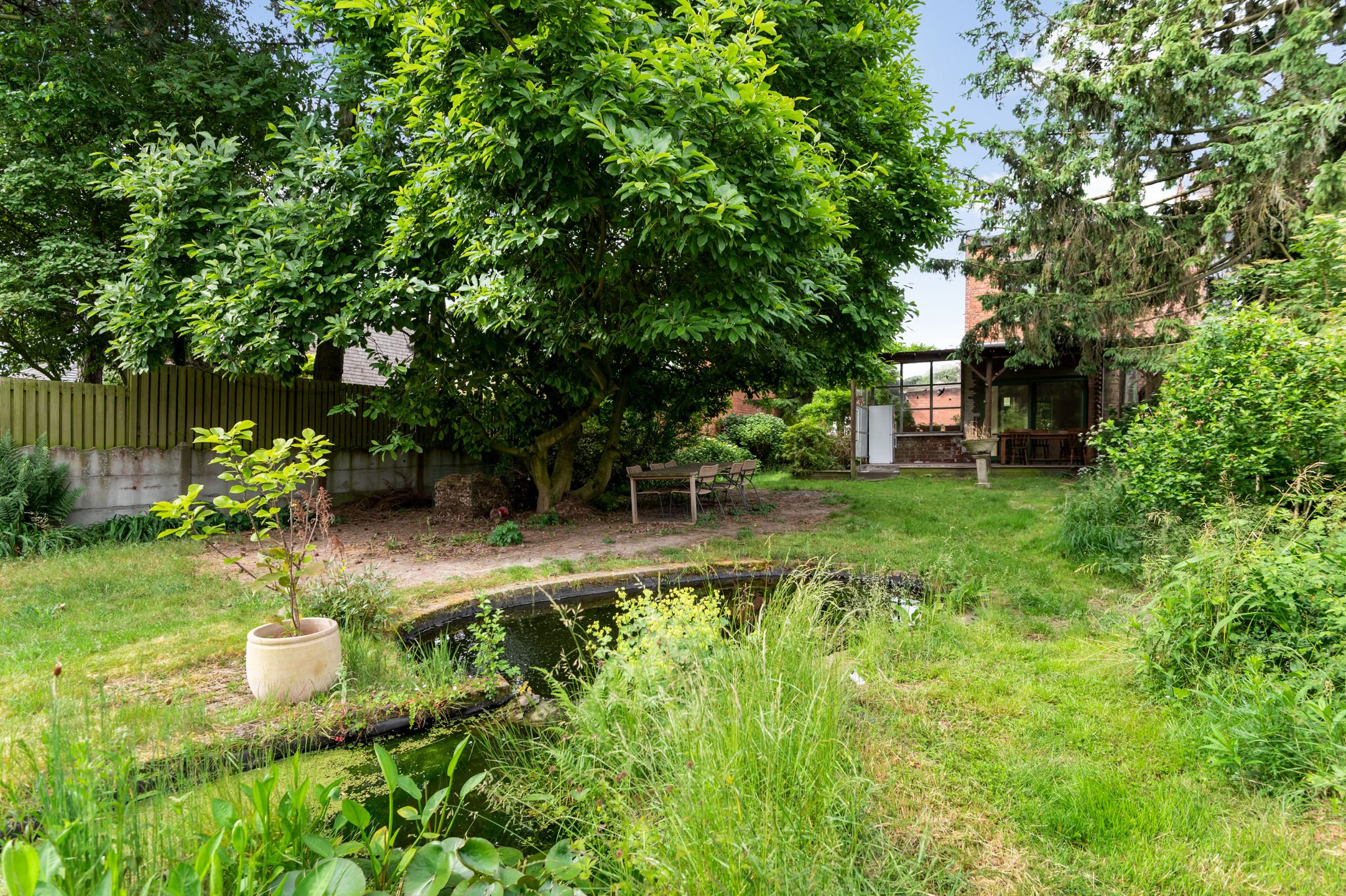 Volledig gerenoveerde herenwoning op een perceel van 770 m²  foto 20