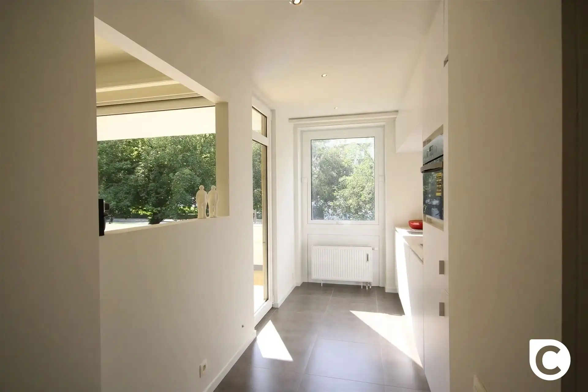 Gerenoveerd 2slpk- Appartement met kelder foto 5
