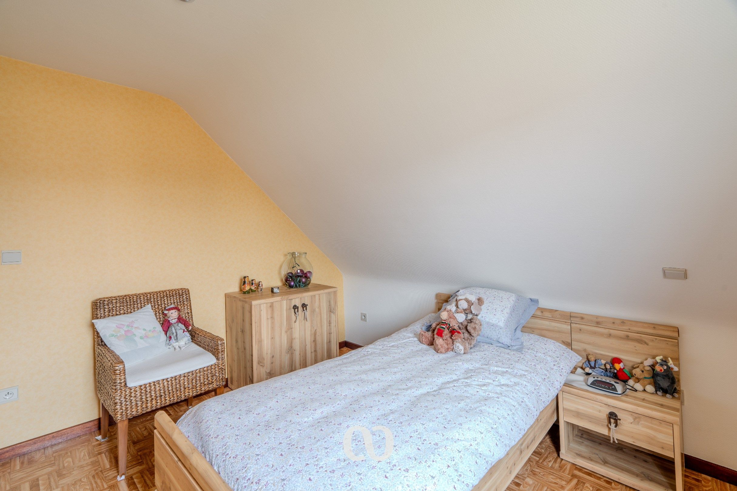 Instapklare woning met prachtige tuin en 4 slaapkamers foto 15