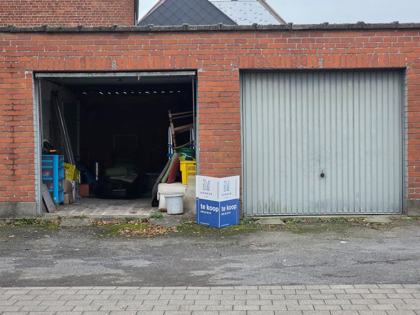 Dubbele garagebox inclusief 2 staanplaatsen te koop in Kuurne foto 2