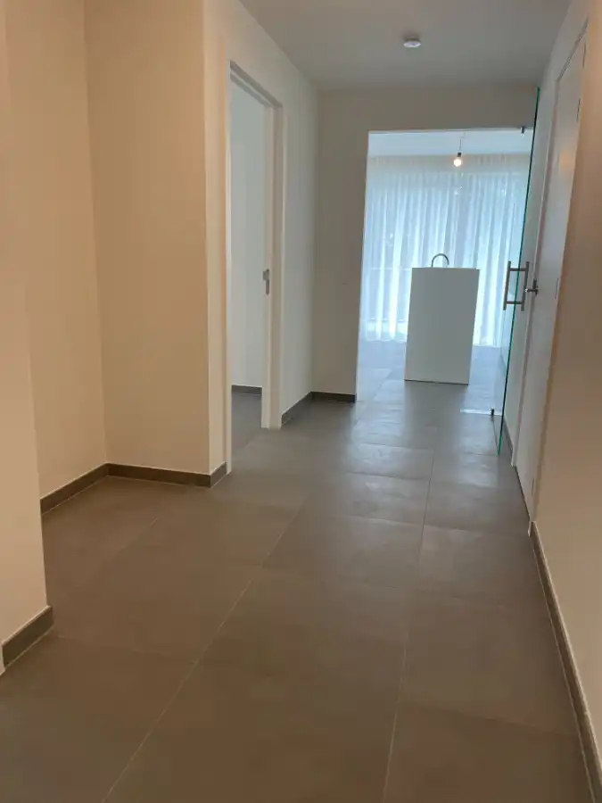 Nieuwbouw twee-slaapkamer appartement foto 9