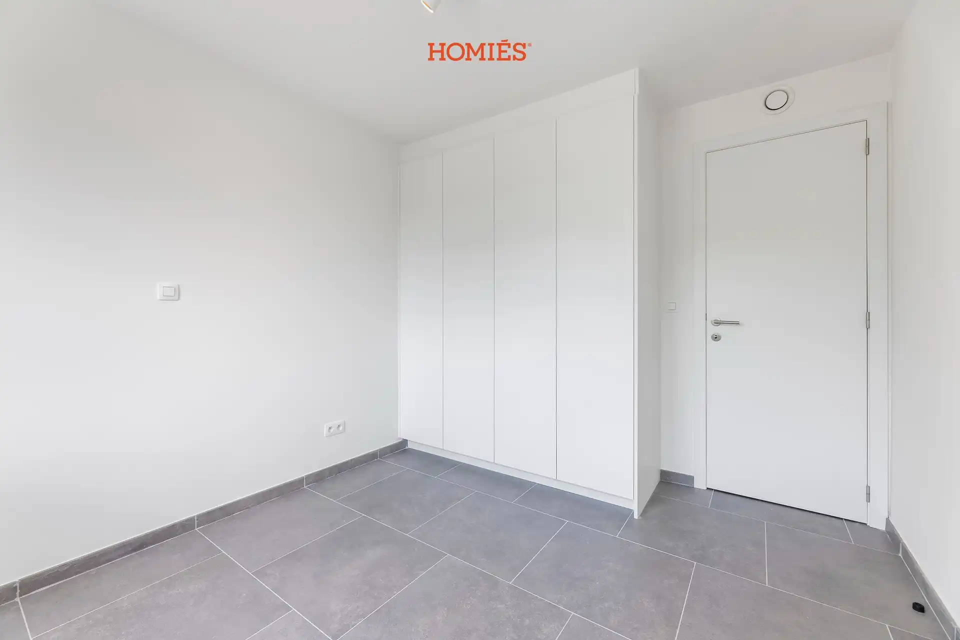 gemeubeld één-slaapkamer appartement met terras foto 7
