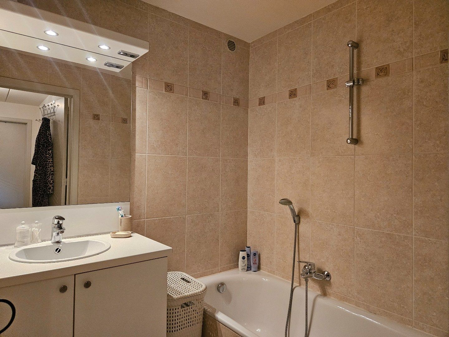 Ruim appartement met 2 slaapkamers in het centrum van Heultje! foto 8