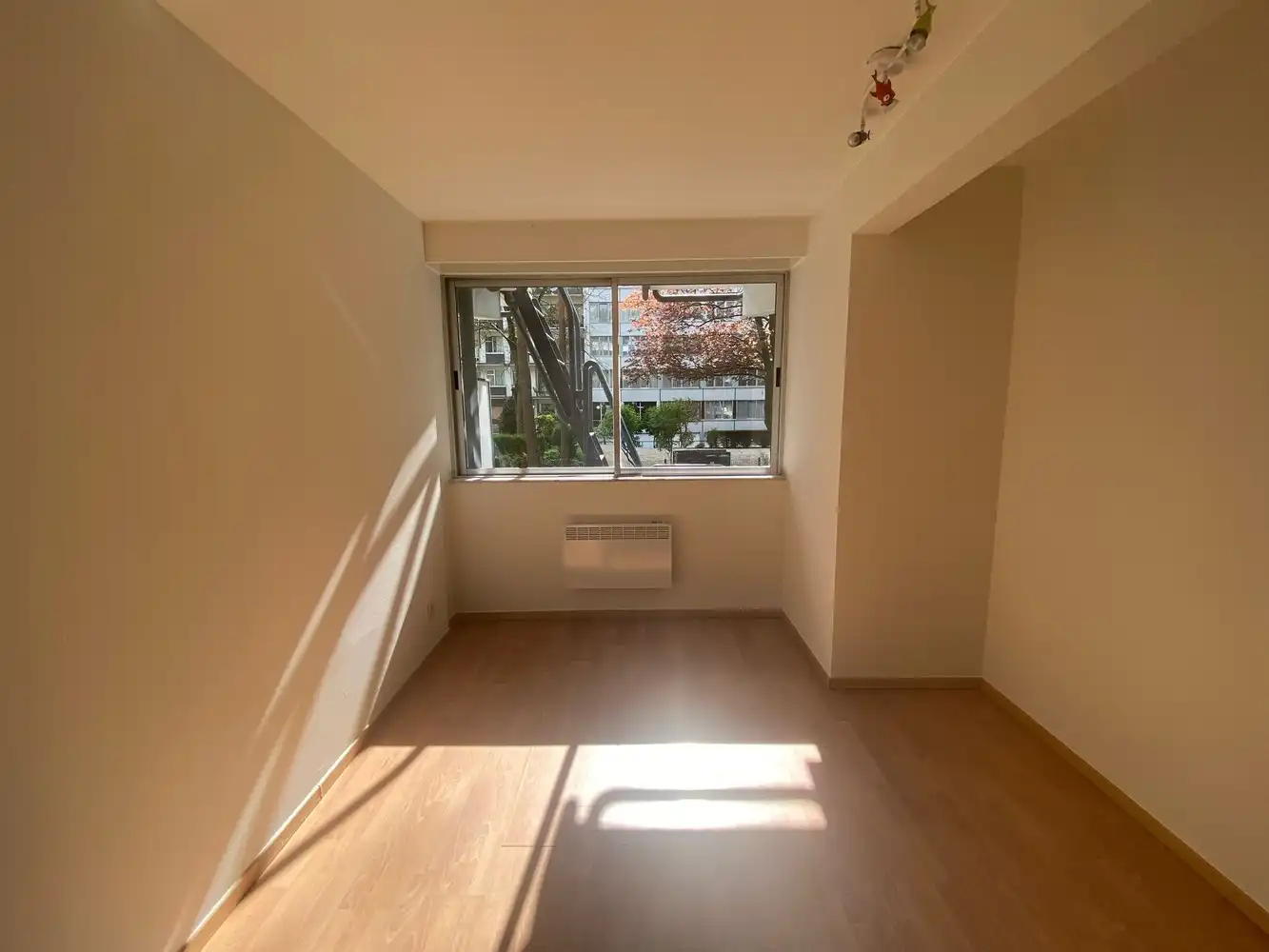RUIM APPARTEMENT AAN DE STADSRAND foto 11
