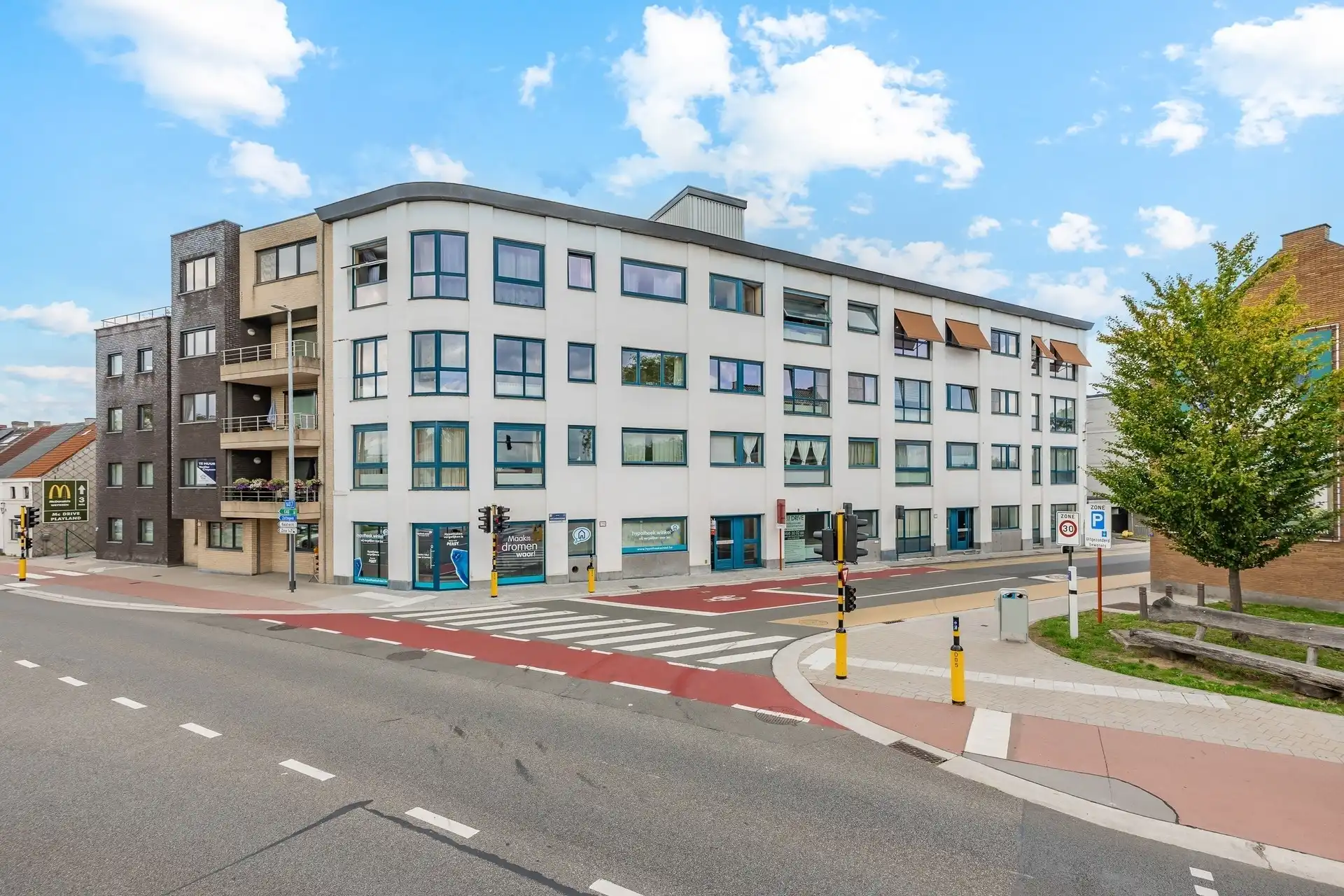kantoorruimte van 90m² op centrumlocatie in Wetteren foto 14