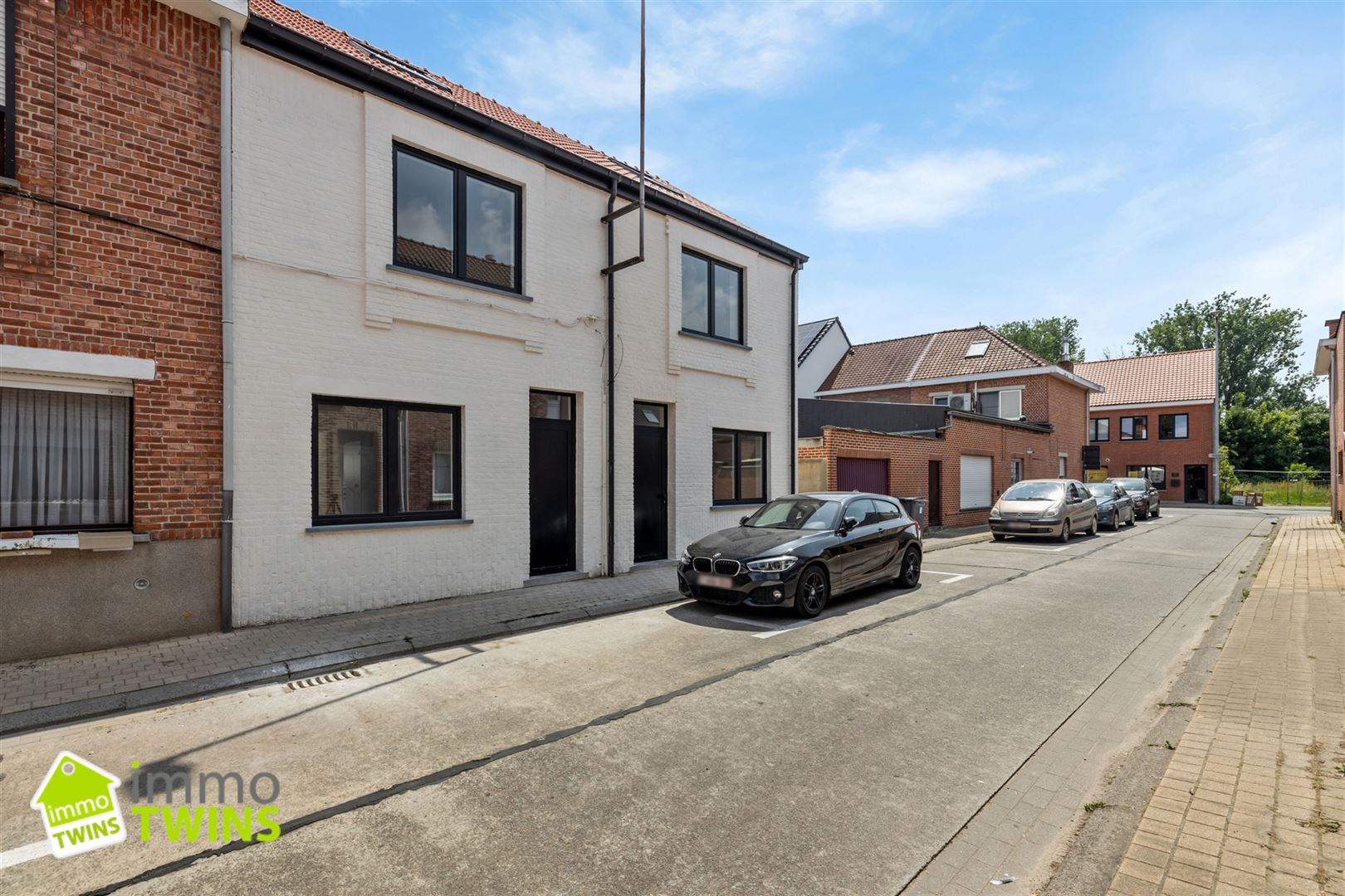 Volledig gerenoveerde woning in het hart van Kemzeke foto 2