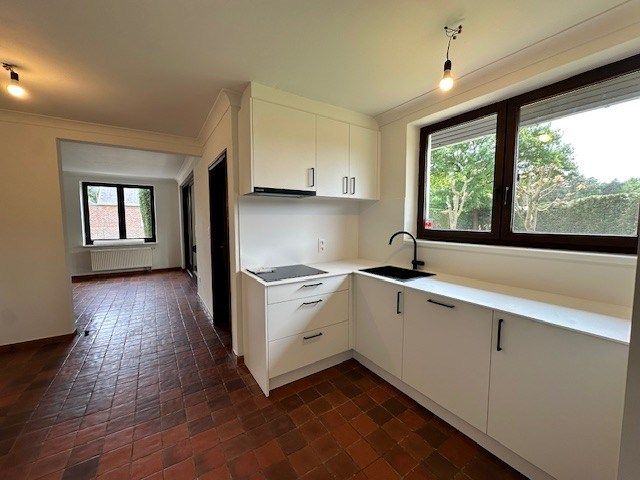 Verzorgde woning met 2 slaapkamers en tuin in Lanklaar. foto 6