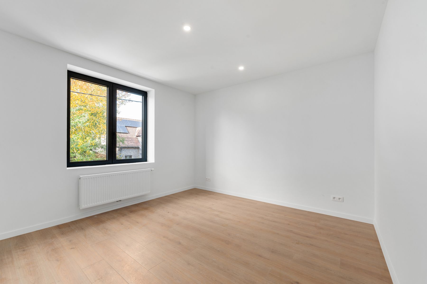 LABEL A: instapklare woning met 4 slaapkamers en grote tuin foto 13