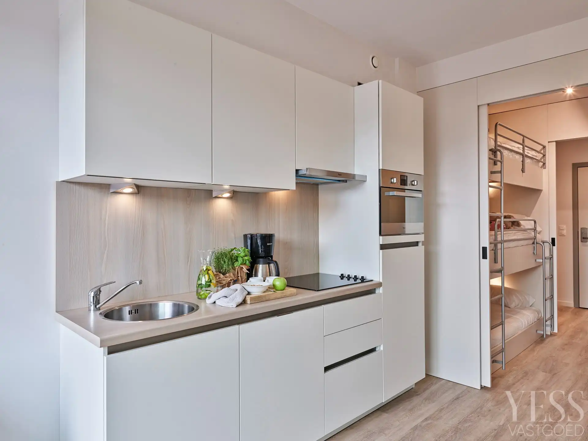 Investering: suite met balkon en mooi uitzicht te Jabbeke foto 4