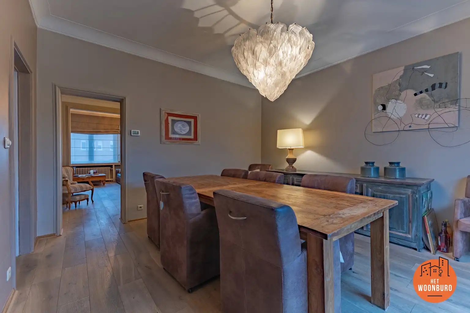 Karaktervolle woning met 4 slpks, garage, bijgebouw en tuin foto 6