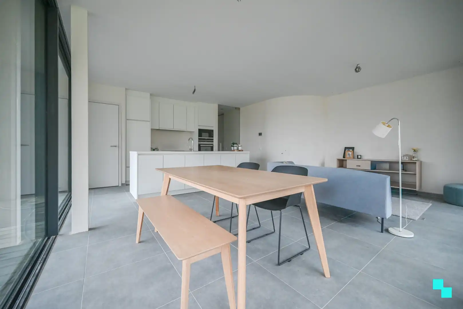 Gelijkvloers hoek appartement met riant terras foto 6