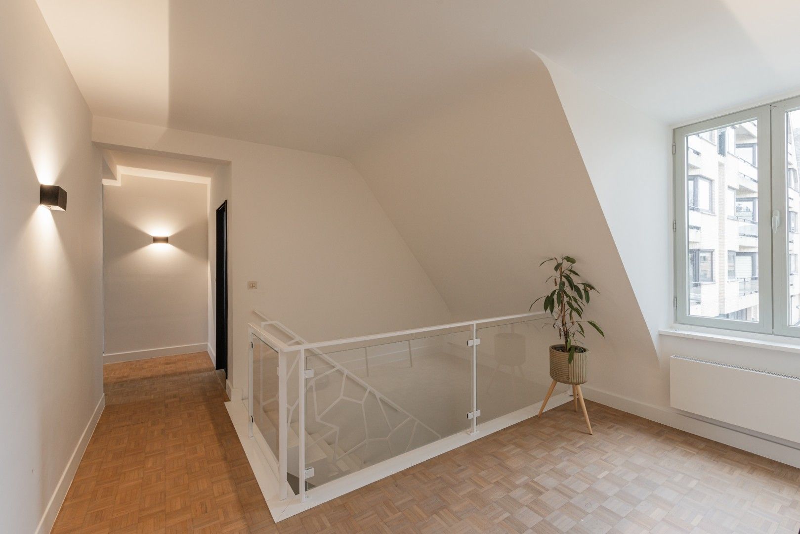 UNIEKE HIGH-END TOTAAL GERENOVEERDE WONING HARTJE HERZELE foto 18