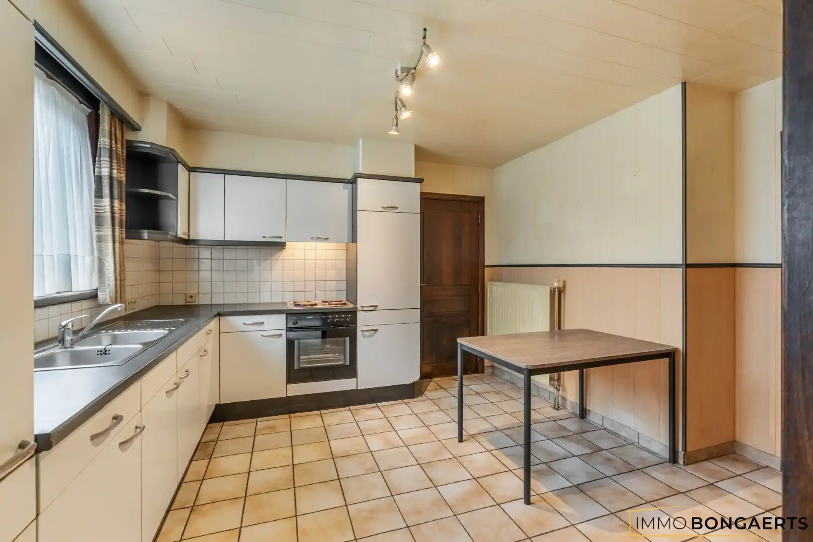 Woning met inpandige garage foto 7