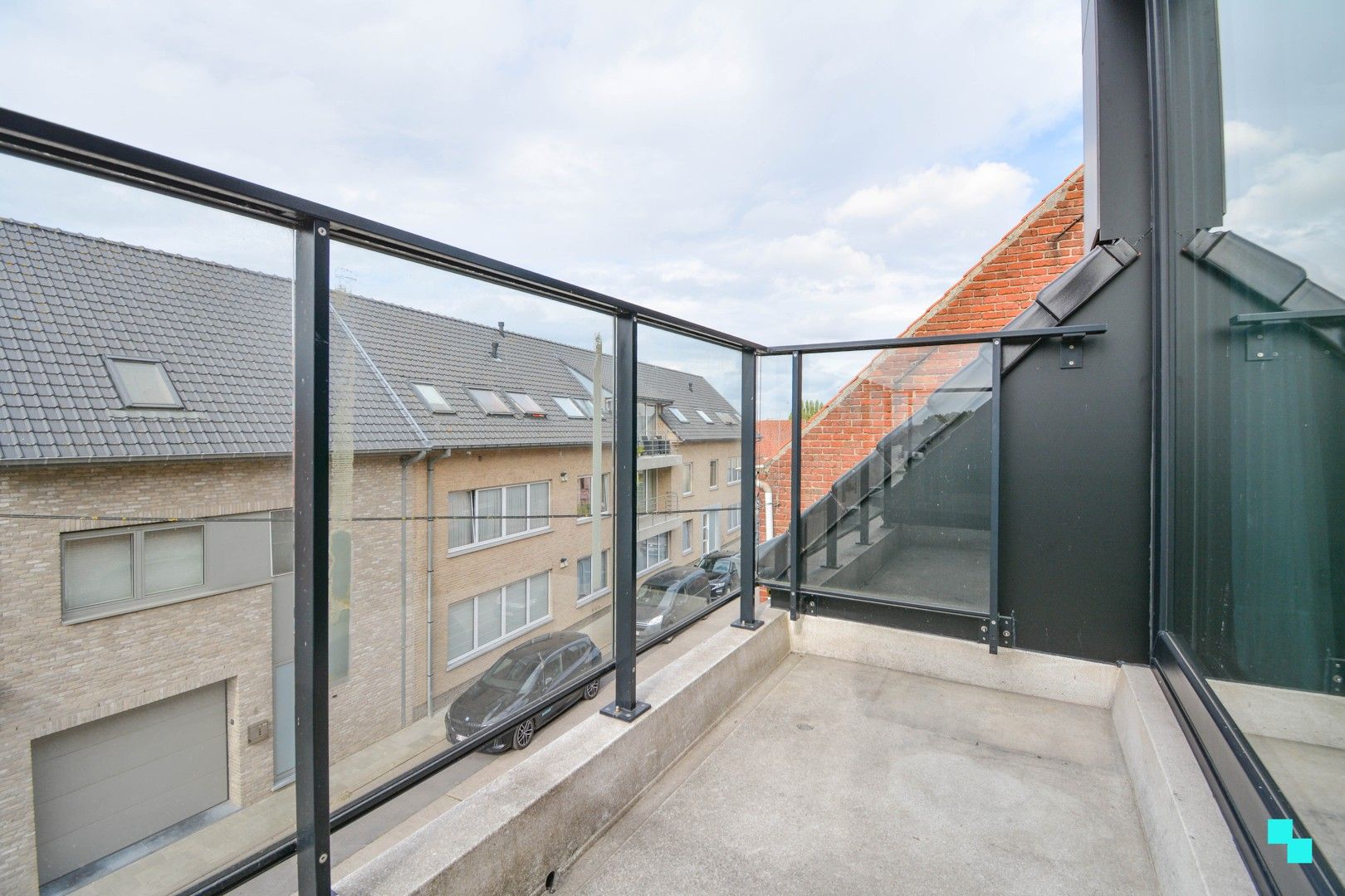 Ruim duplex appartement in hartje Langemark foto 4