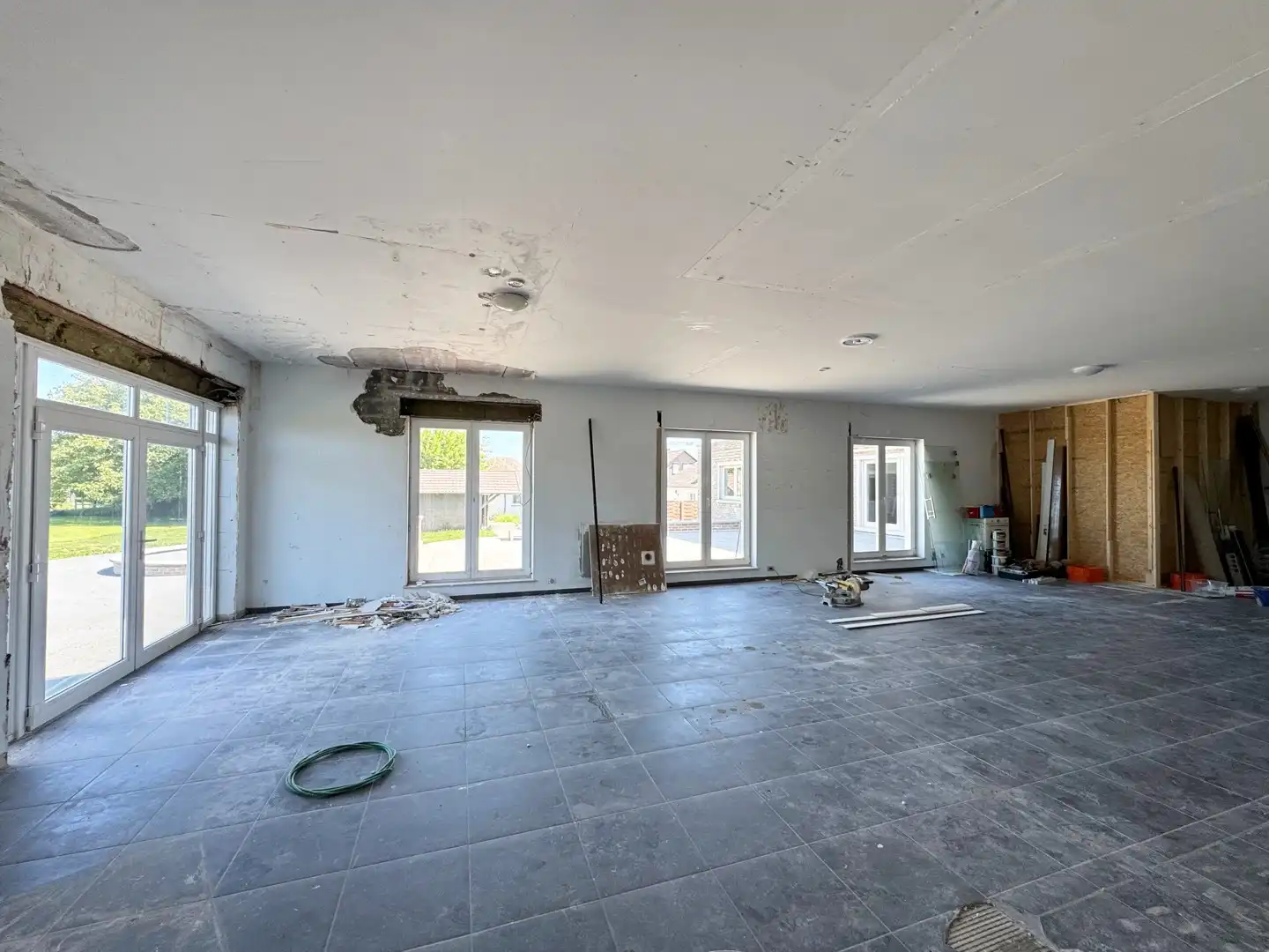 Unieke en ruime villa met 9 slaapkamers, lift, zonnepanelen en 10 parkeerplaatsen op riant perceel van 2.313 m² foto 42