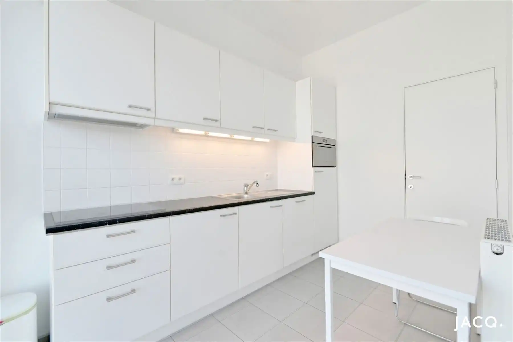 Recent lichtrijk appartement te Antwerpen! foto 4
