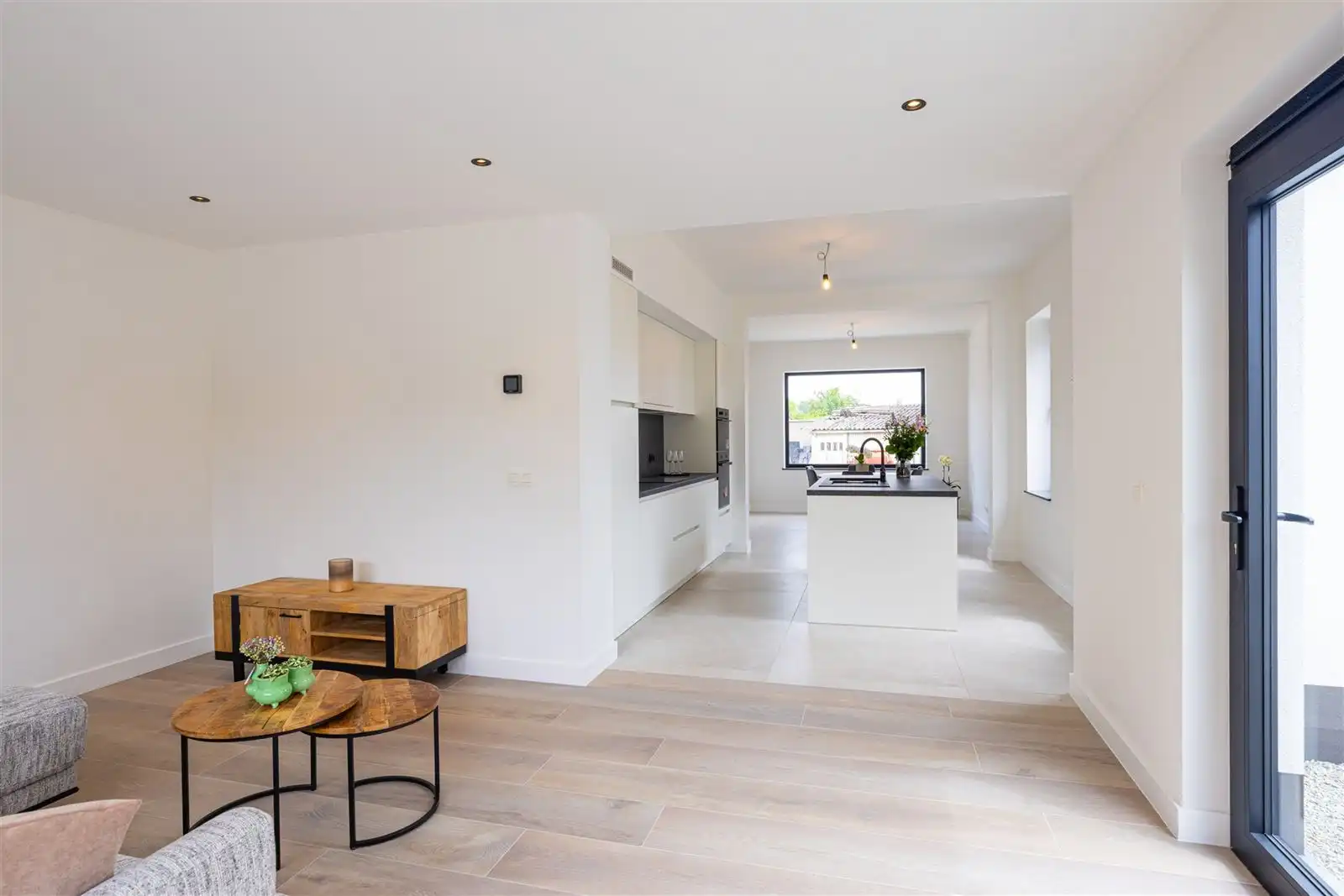 Gerenoveerde woning te Erwetegem (Zottegem)! foto 3