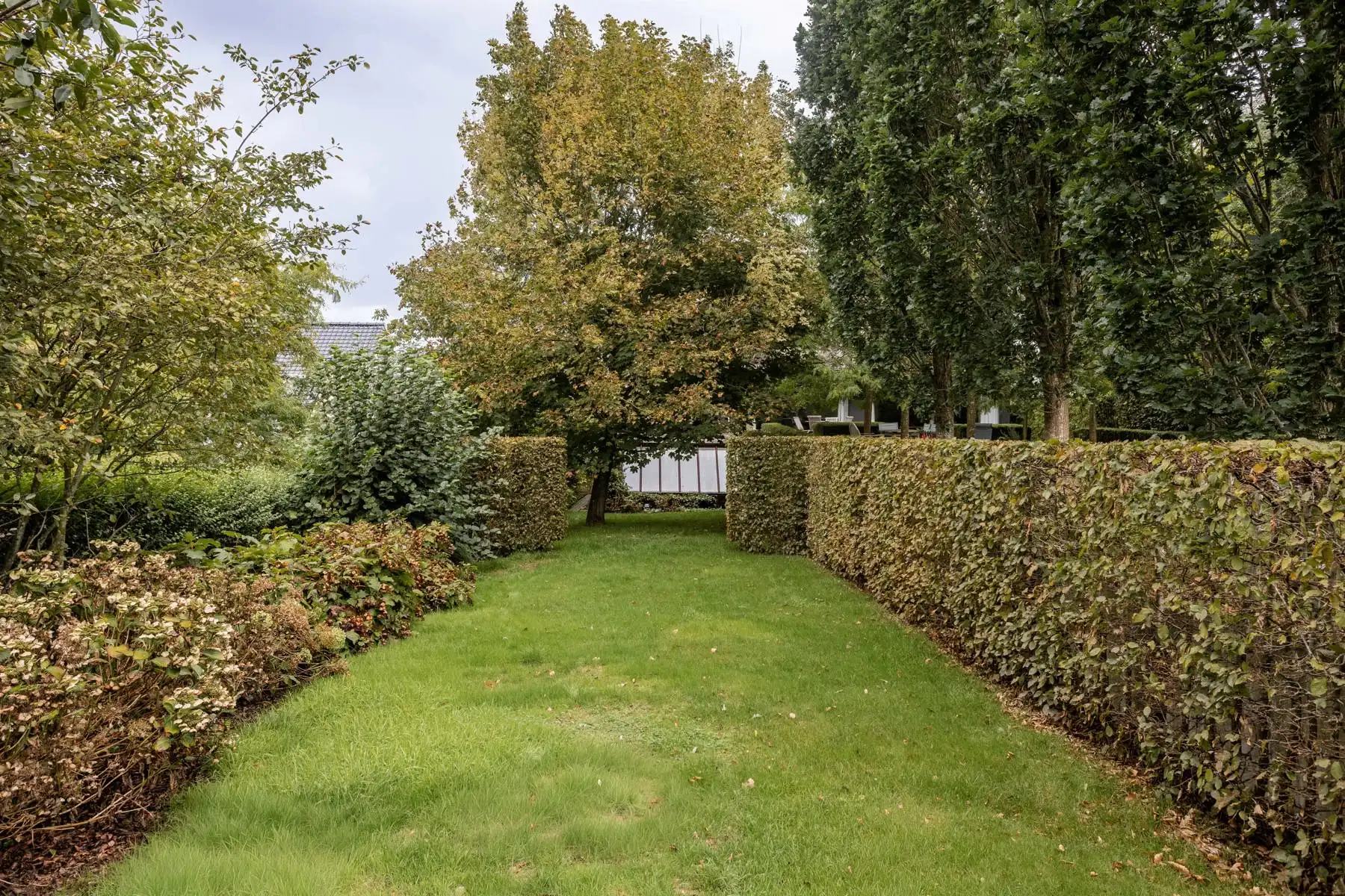 Ruime villa op perceel van 31a met gunstig uitzicht foto 29