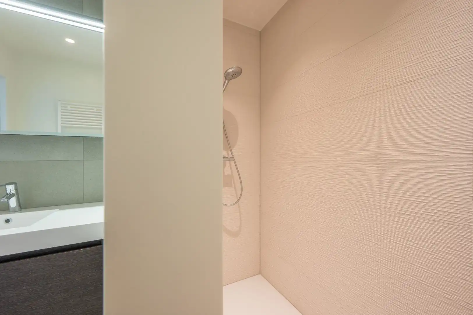 Exclusieve koppelvilla met hoogwaardige afwerking in het prestigieuze Duinenwater foto 30