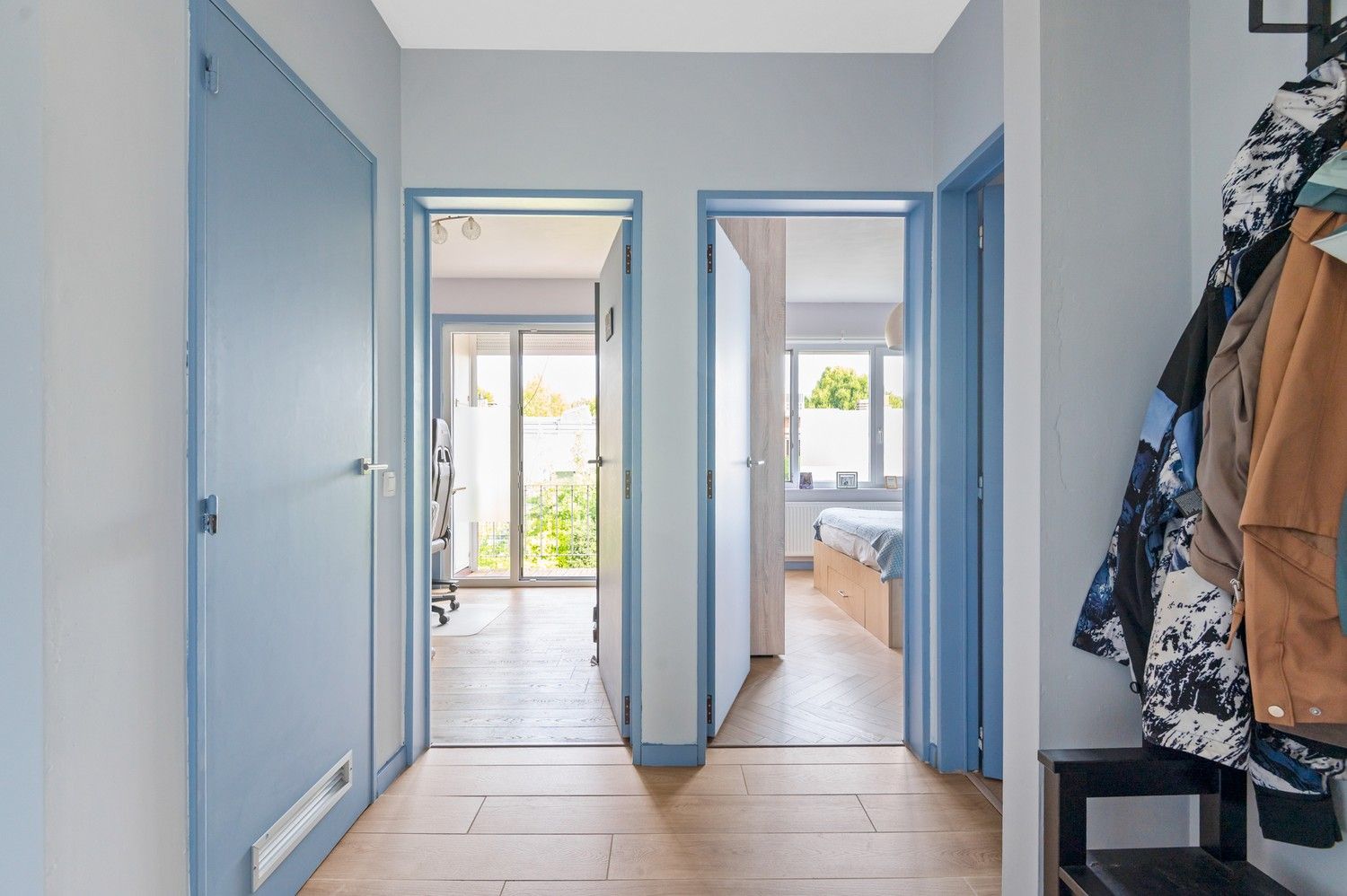 2 slaapkamer appartement met een terras in kleinschalig gebouw in Deurne! foto 8