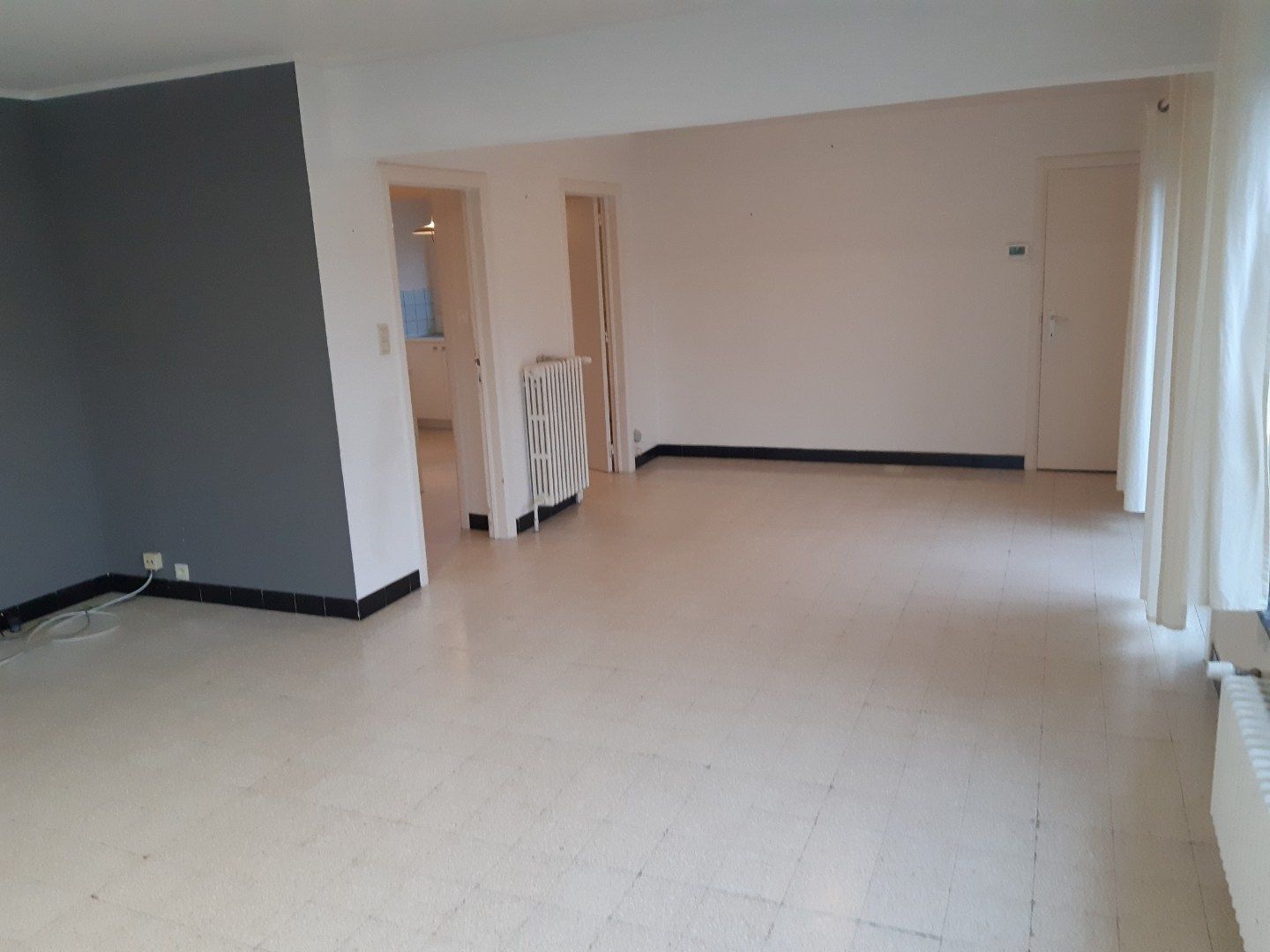 Ruim appartement in centrum Eine. foto 6