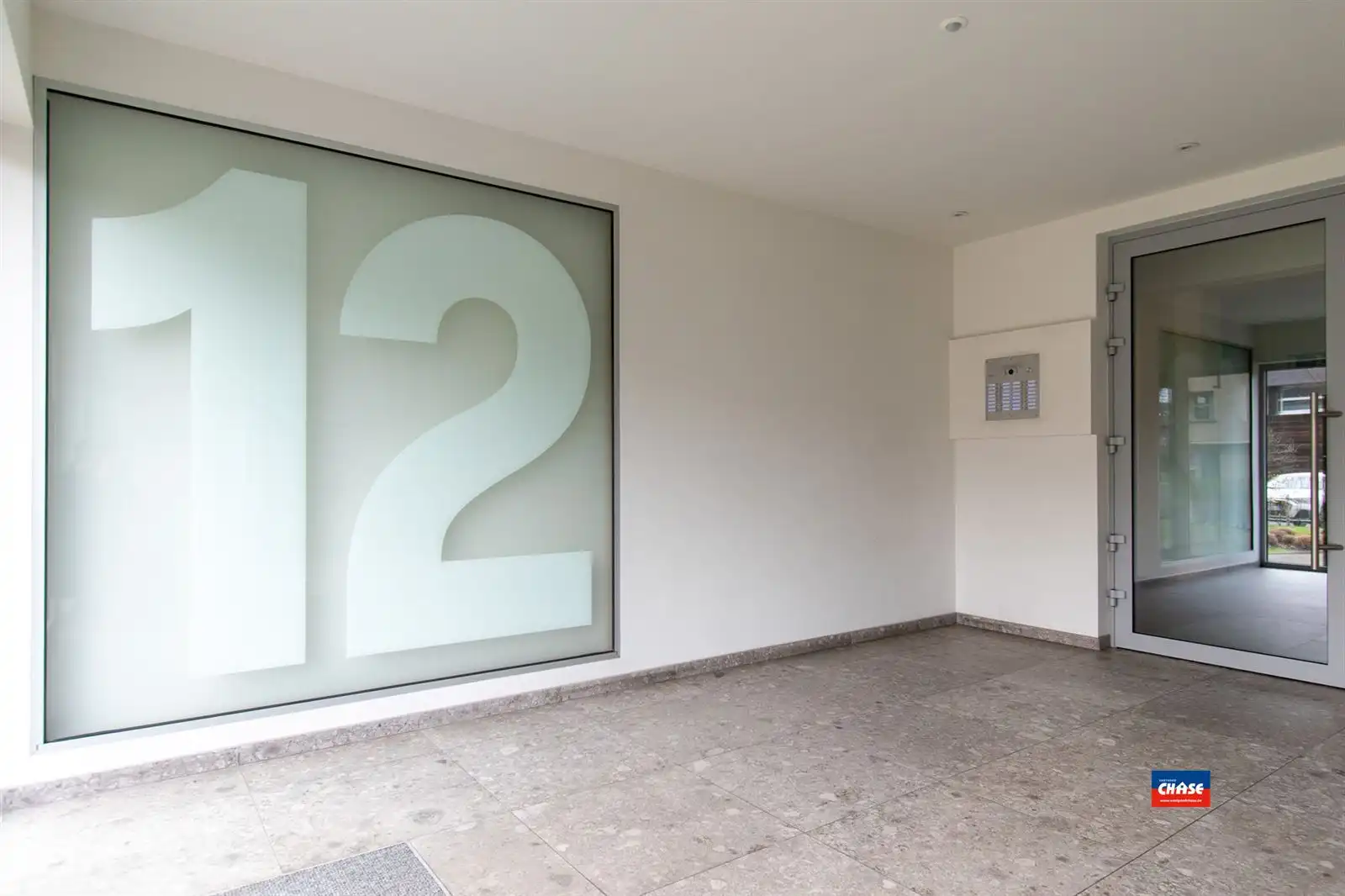 Instapklaar app met 2 slpks + terras - garagebox optioneel  foto 19